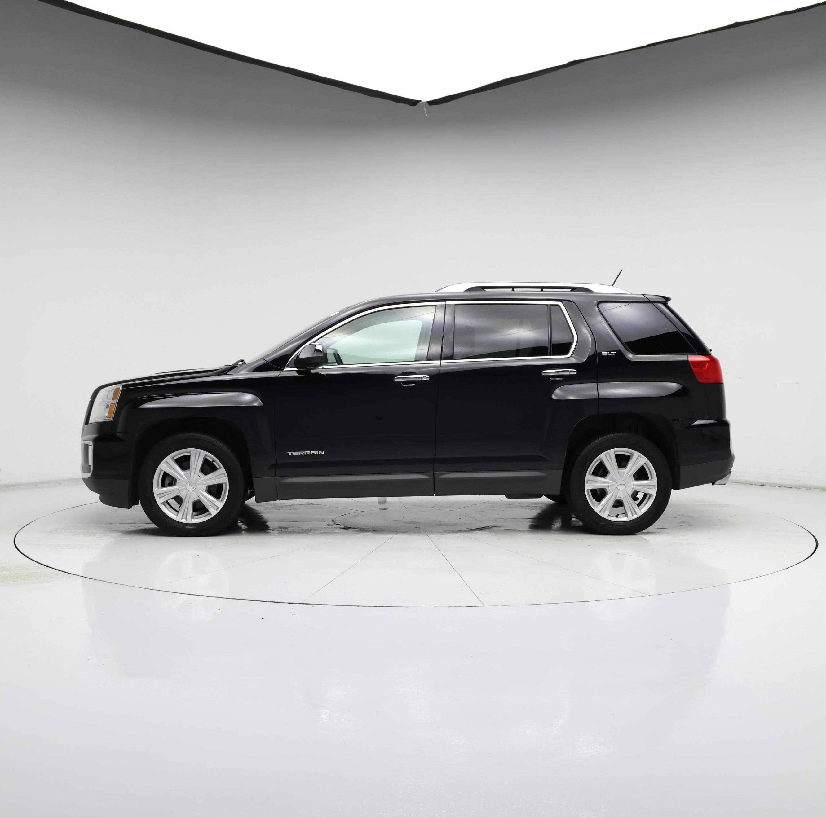 Thumbnail: 2017 GMC Terrain - 3