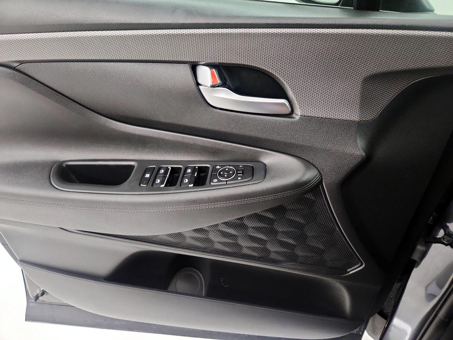 Thumbnail: 2020 Hyundai Santa Fe - 12