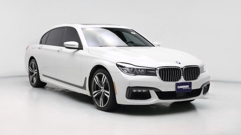 2019 BMW 7 Series 740i Hero Image