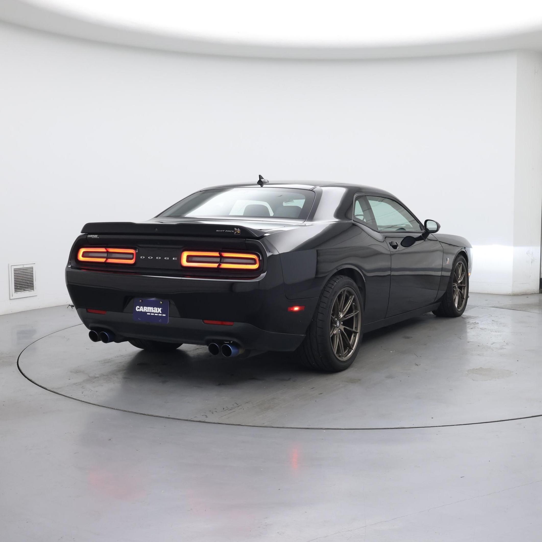 Thumbnail: 2021 Dodge Challenger - 8