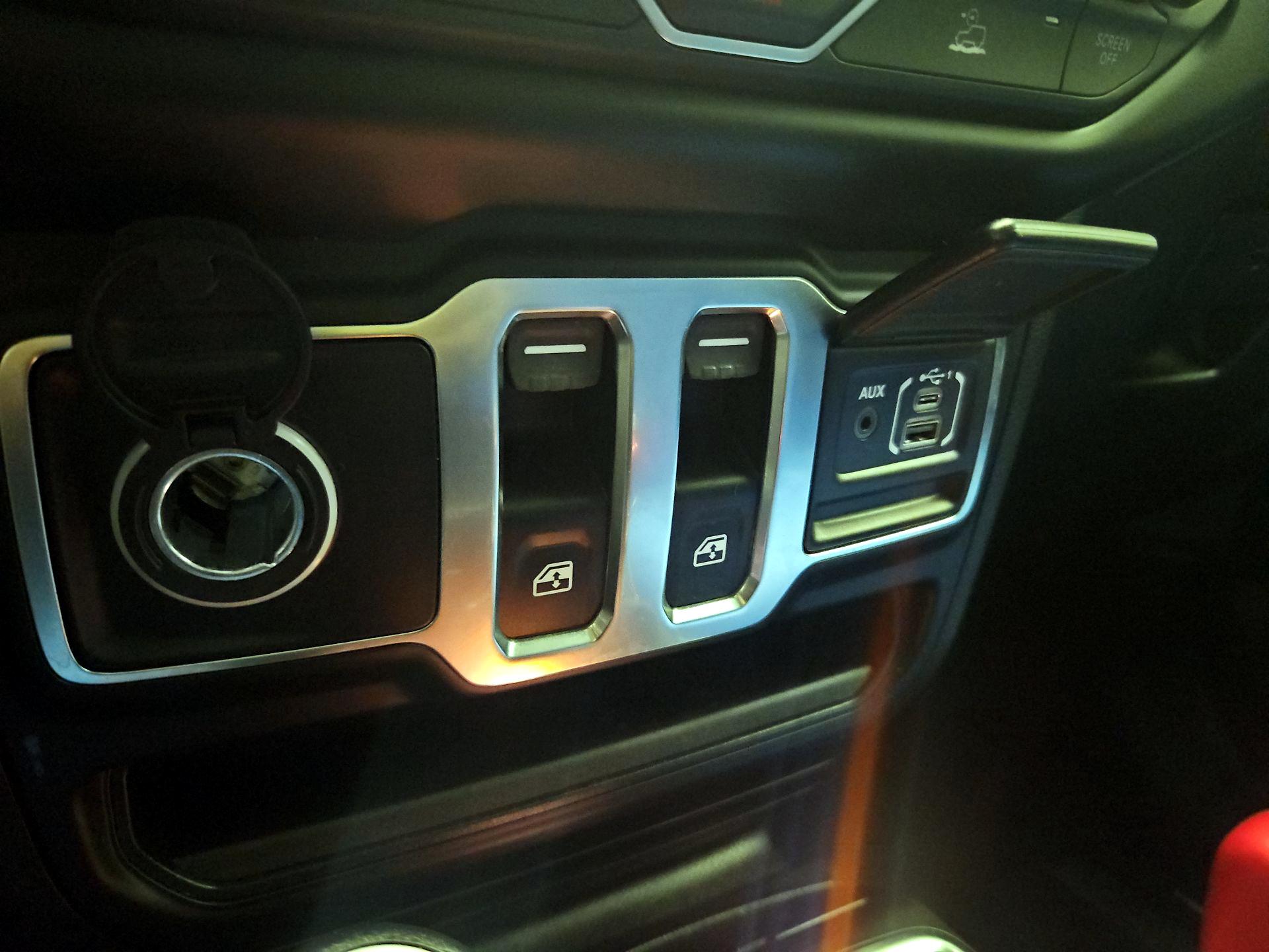Thumbnail: 2021 Jeep Wrangler - 19