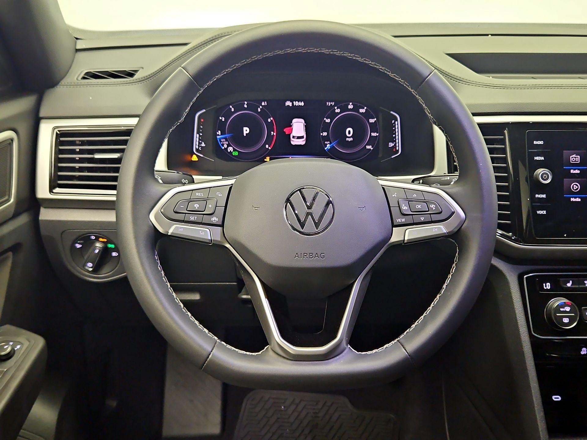 Thumbnail: 2023 Volkswagen Atlas - 10