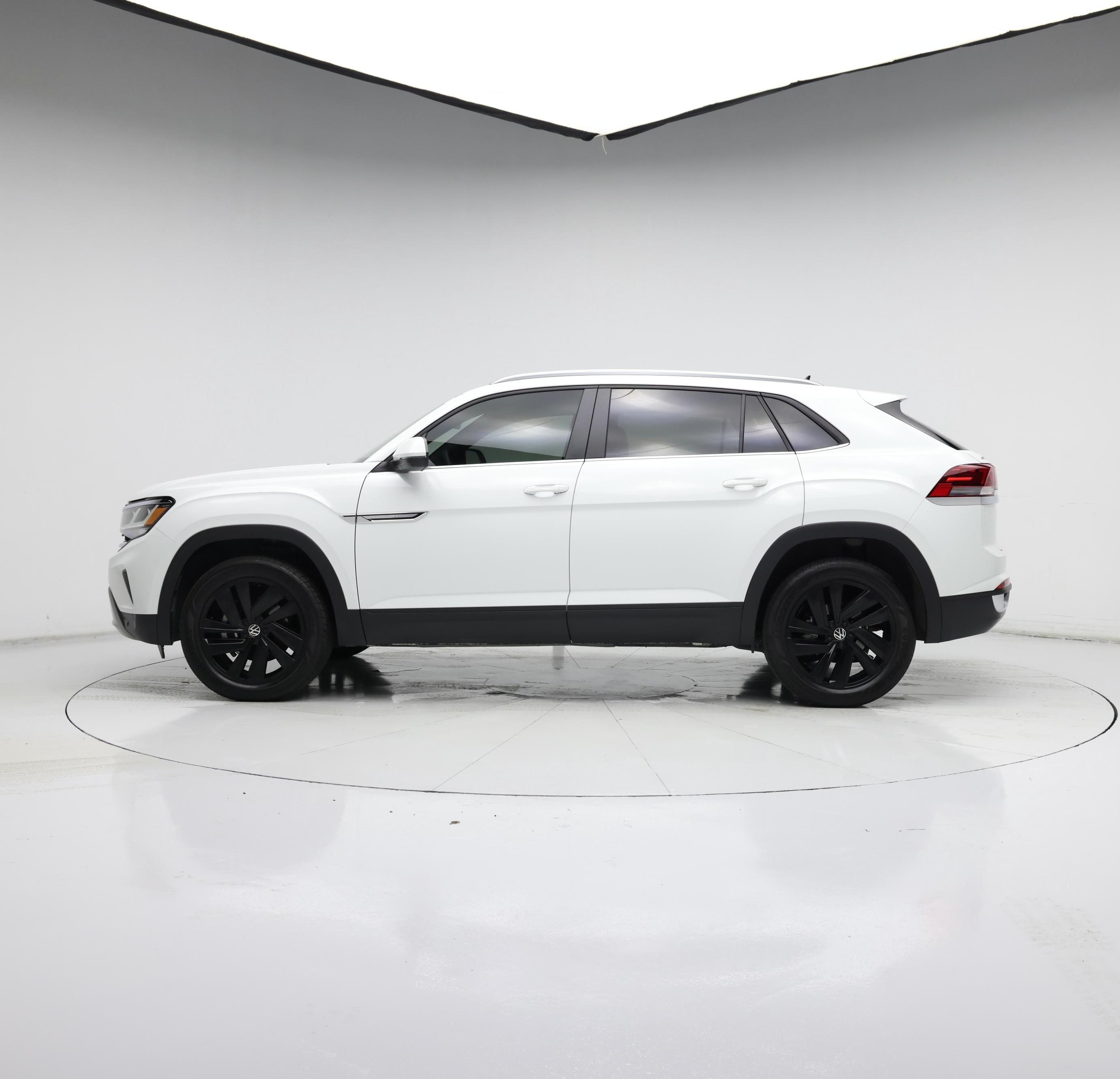 Thumbnail: 2023 Volkswagen Atlas - 3