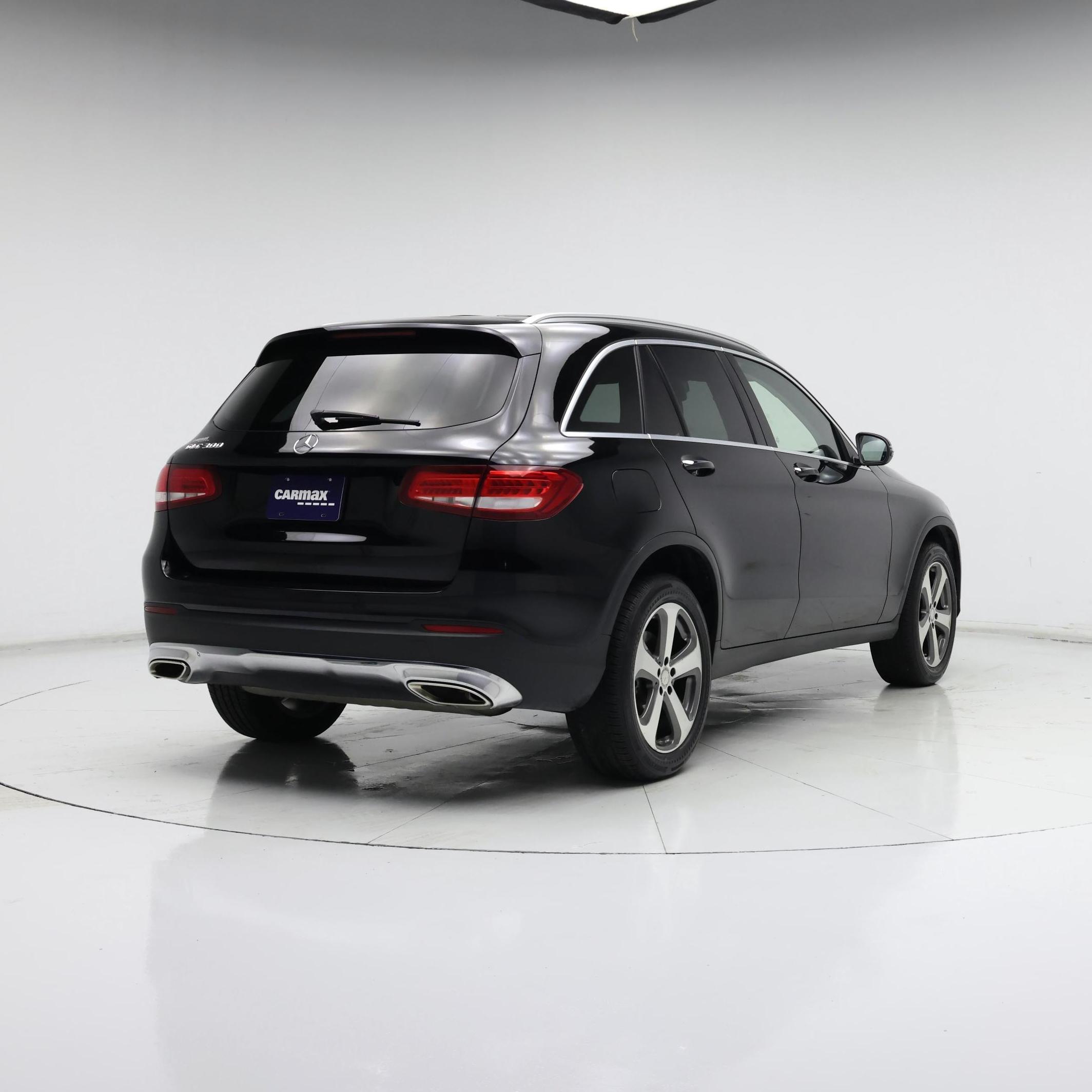 Thumbnail: 2016 Mercedes-Benz GLC - 8