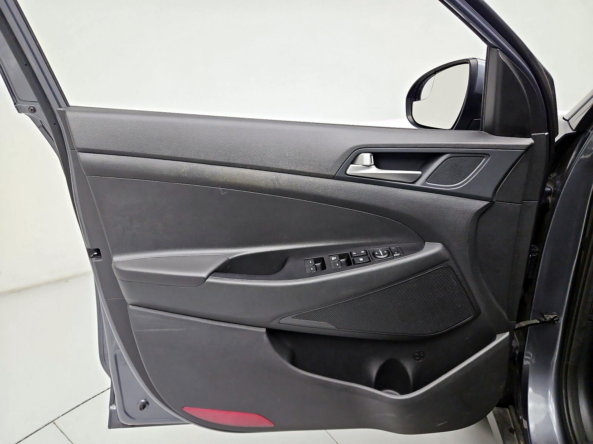 Thumbnail: 2021 Hyundai Tucson - 12