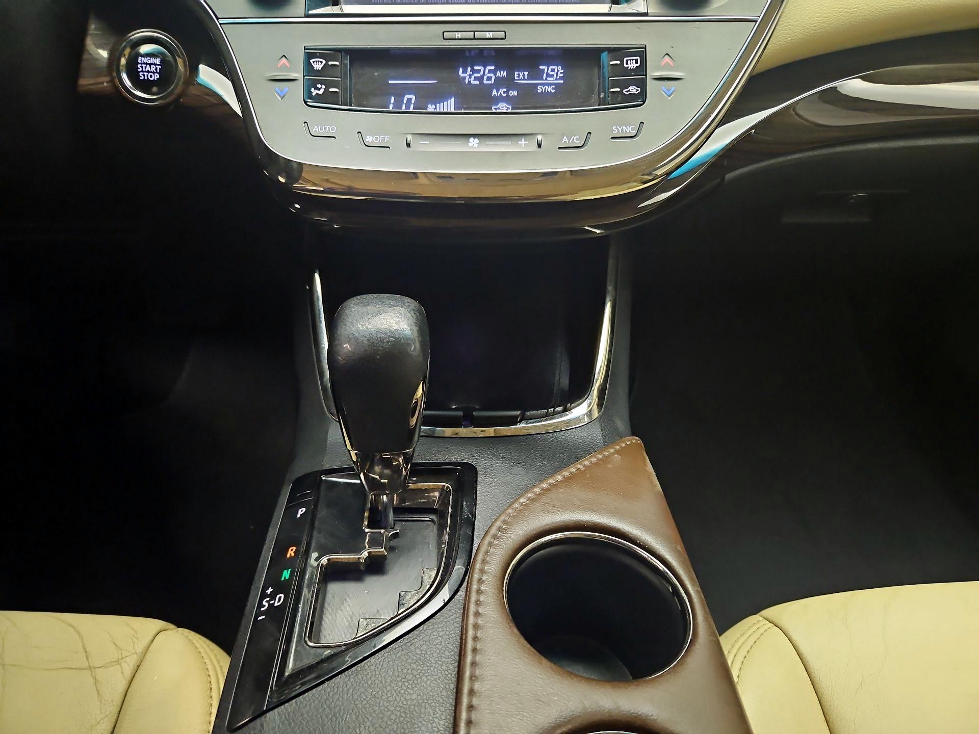 Thumbnail: 2015 Toyota Avalon - 16