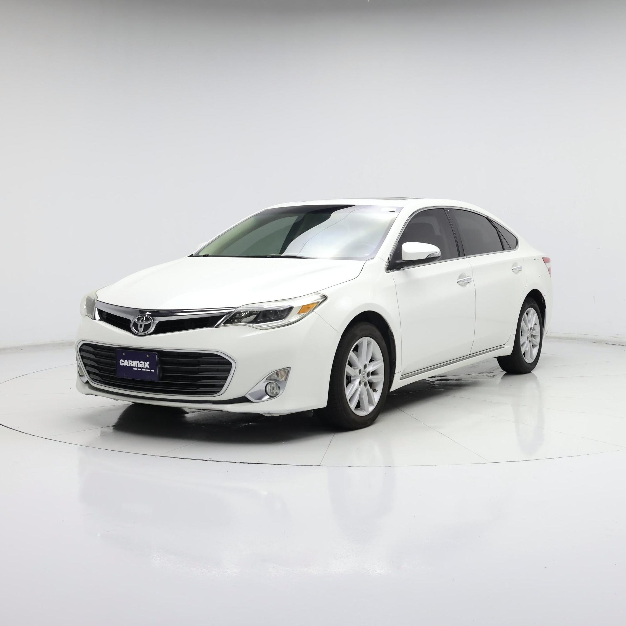 Thumbnail: 2015 Toyota Avalon - 4