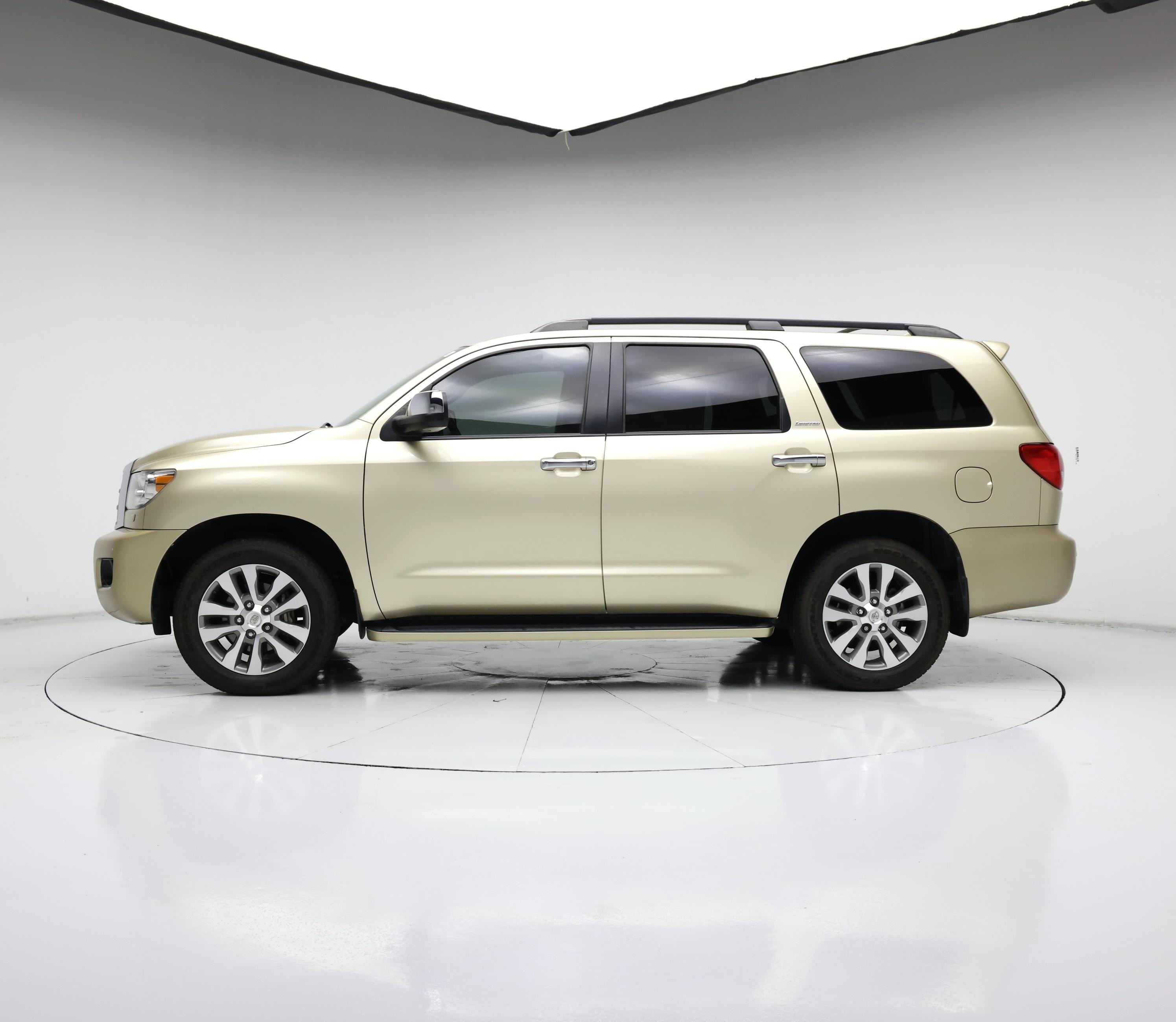 Thumbnail: 2017 Toyota Sequoia - 3
