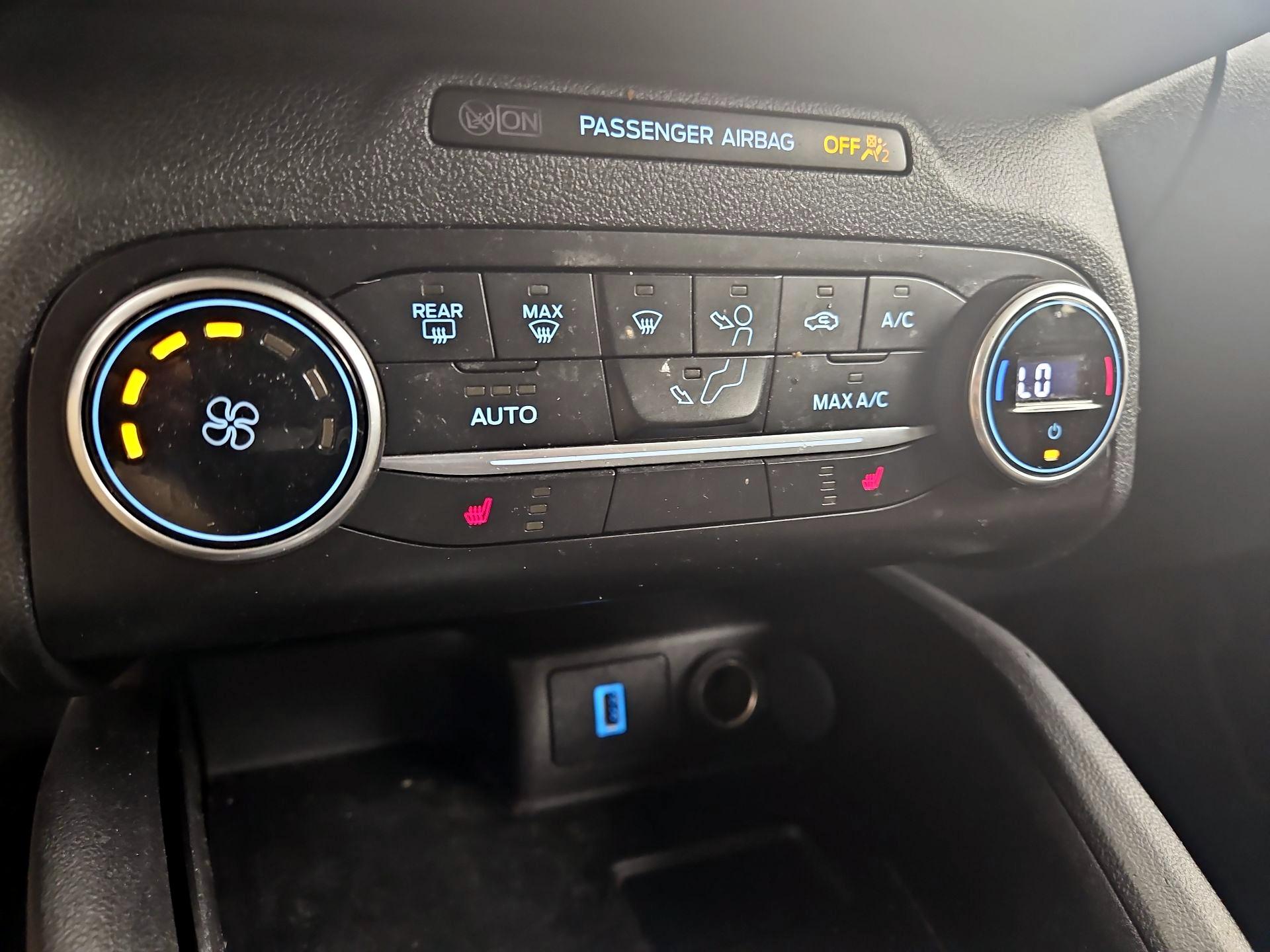 Thumbnail: 2020 Ford Escape - 16