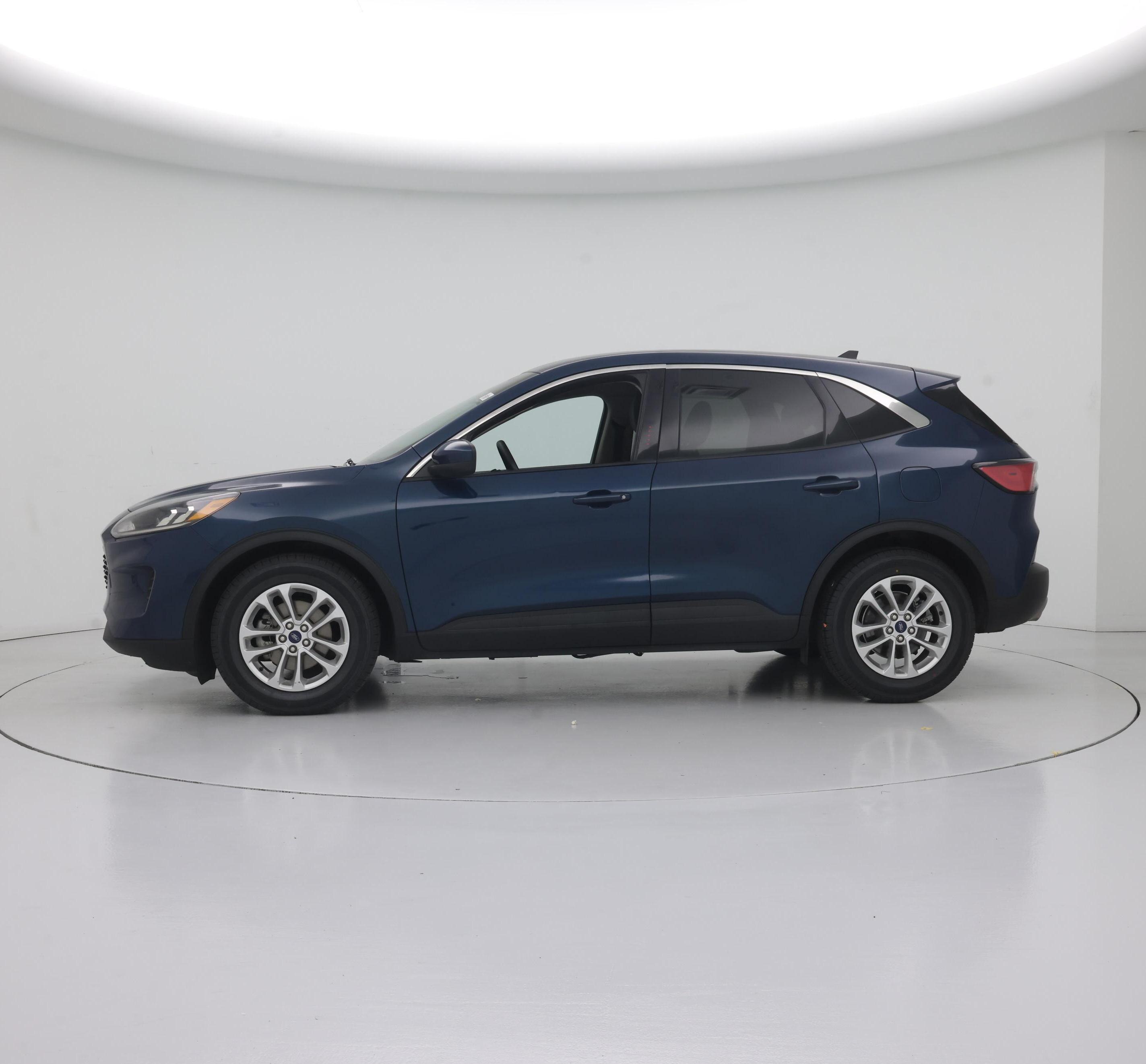 Thumbnail: 2020 Ford Escape - 3