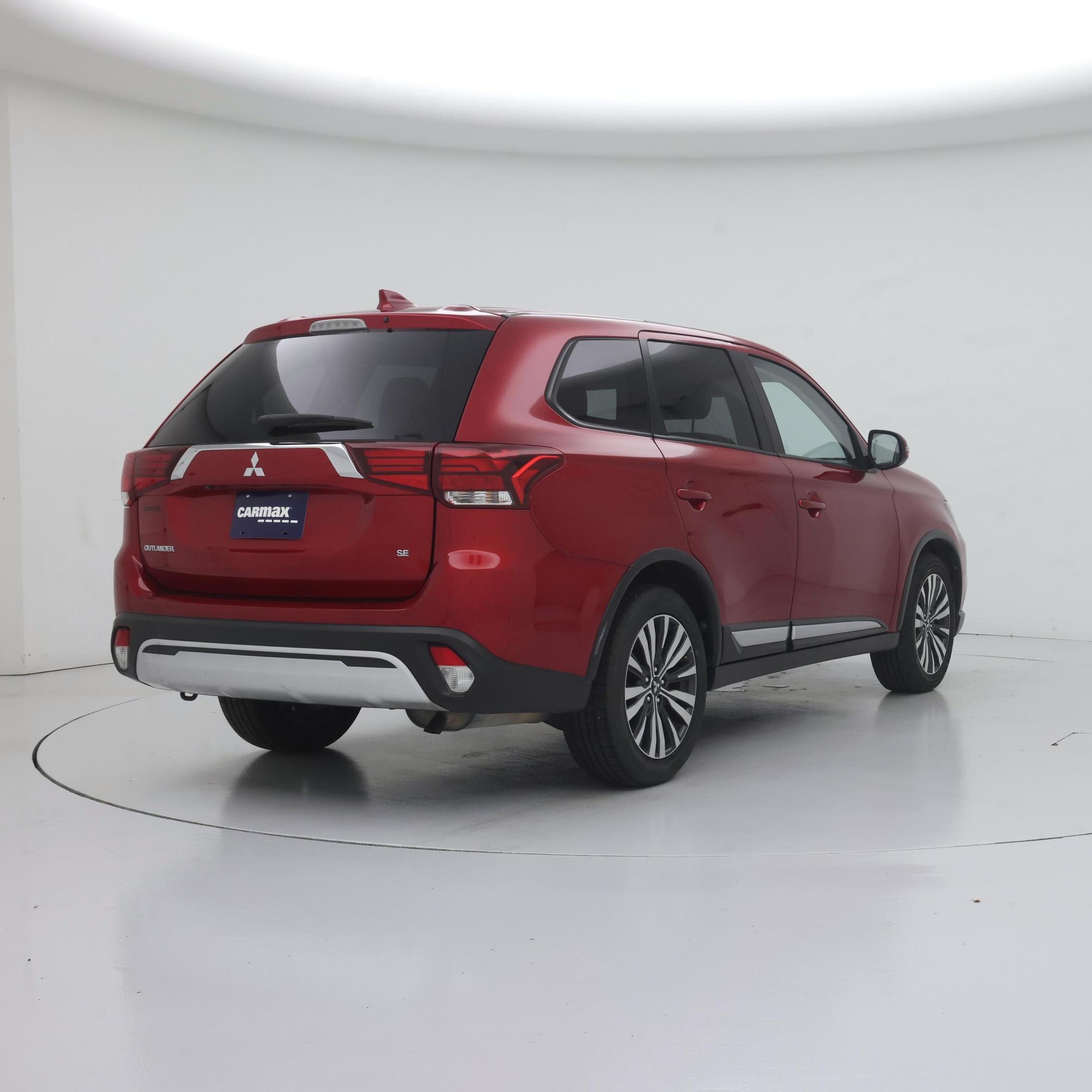 Thumbnail: 2020 Mitsubishi Outlander - 8