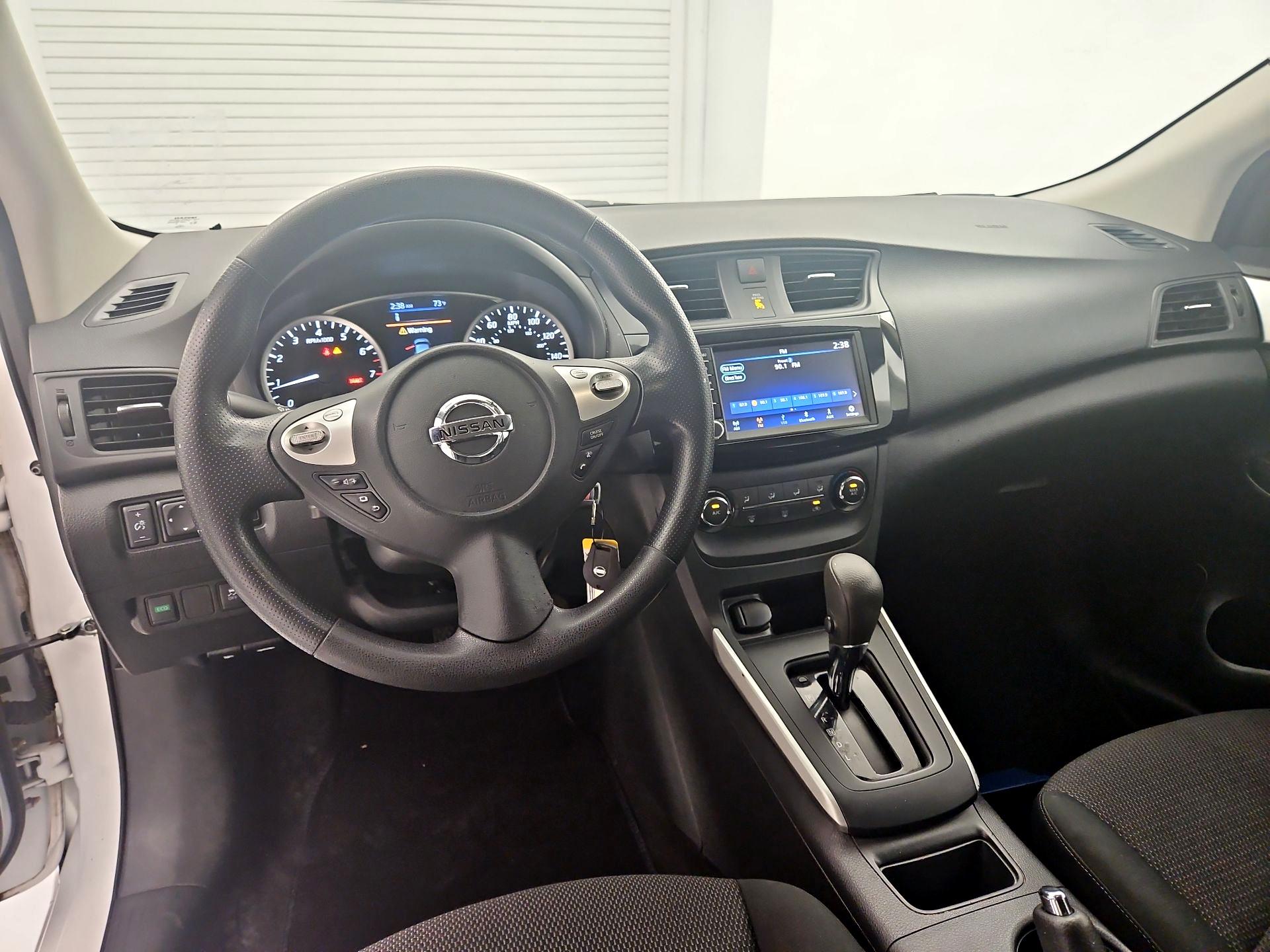 Thumbnail: 2019 Nissan Sentra - 9