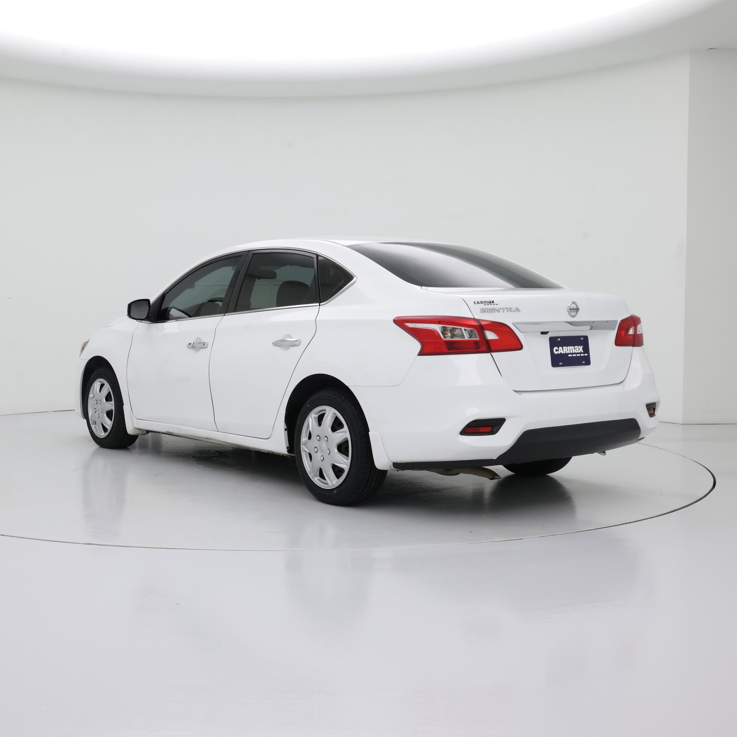 Thumbnail: 2019 Nissan Sentra - 2