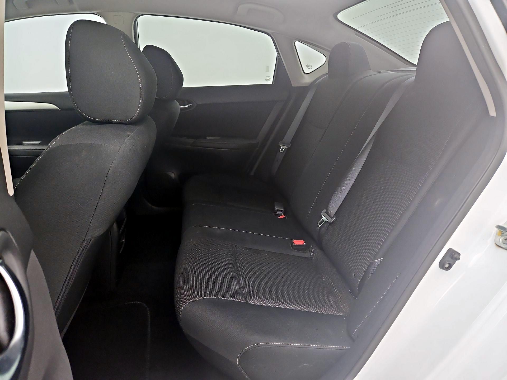 Thumbnail: 2019 Nissan Sentra - 19