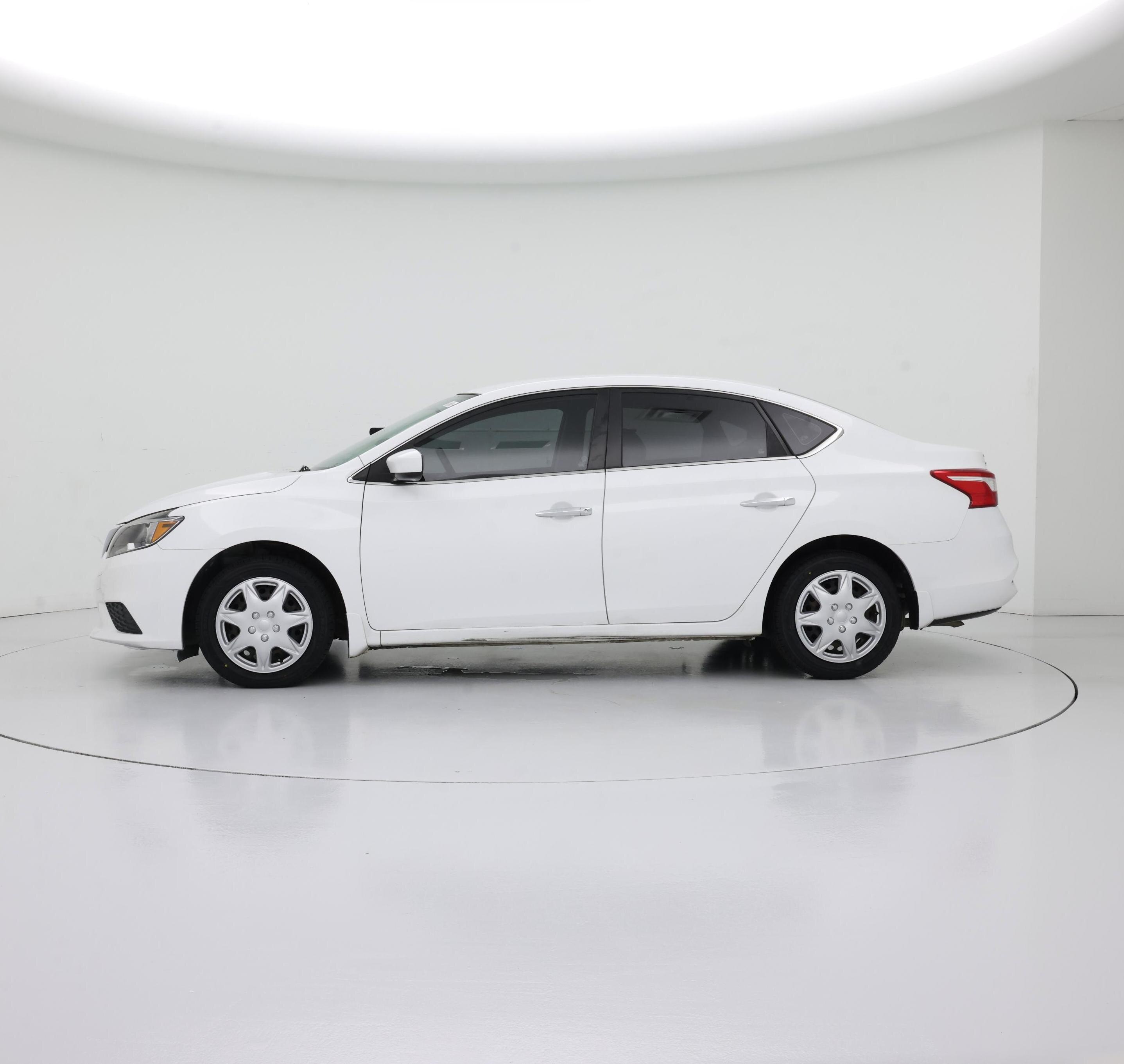 Thumbnail: 2019 Nissan Sentra - 3
