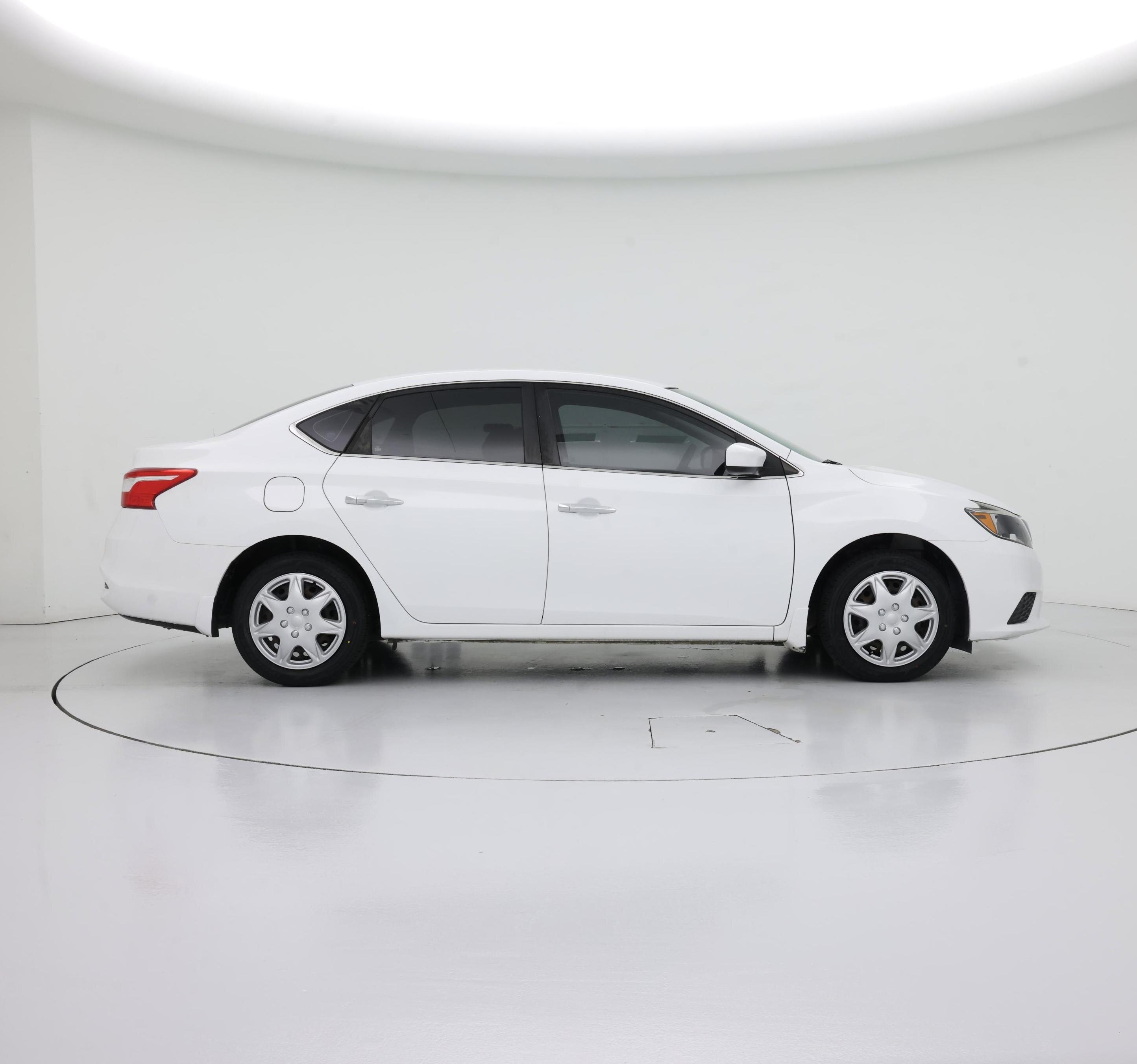 Thumbnail: 2019 Nissan Sentra - 7