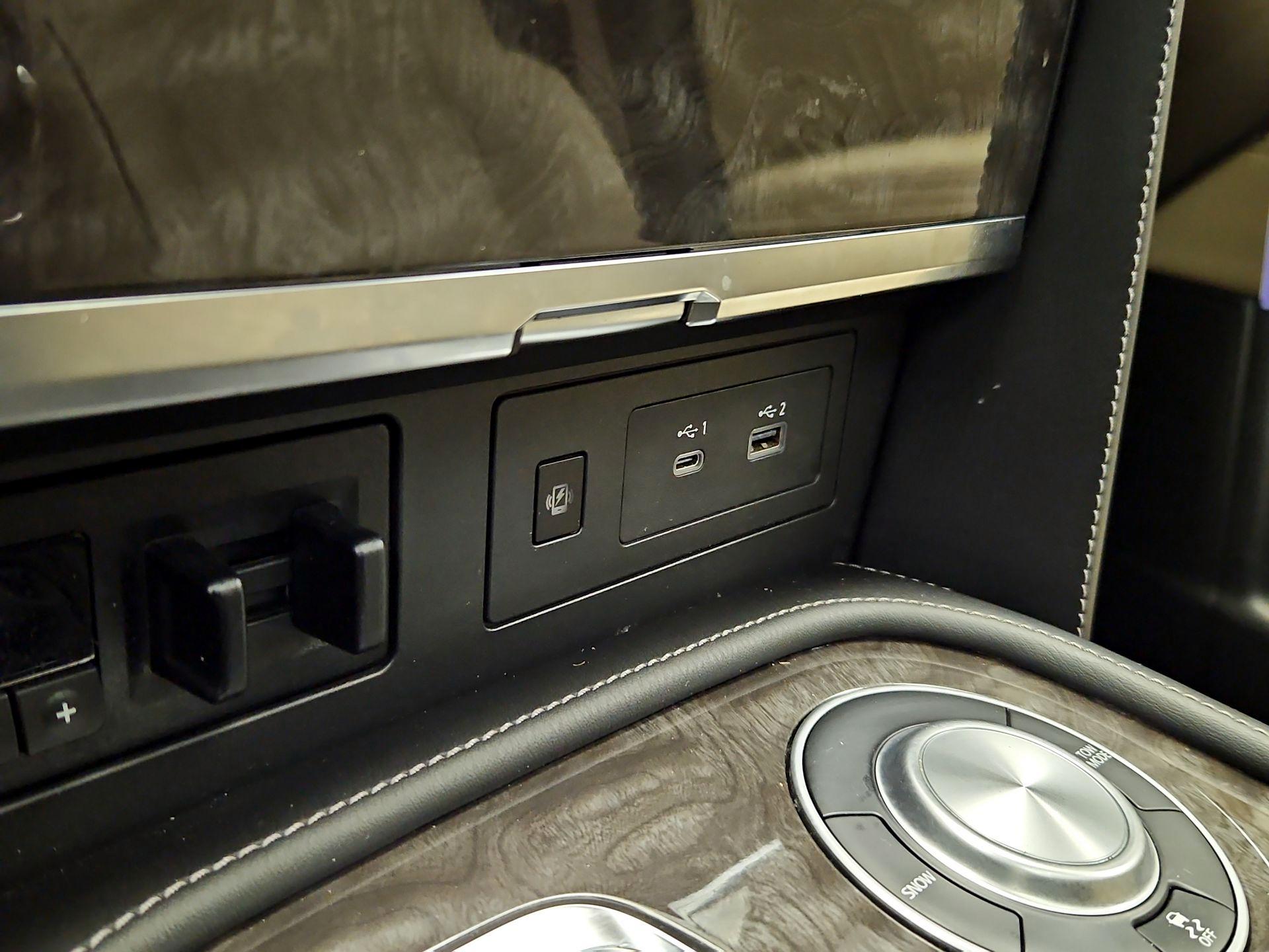 Thumbnail: 2022 Nissan Armada - 19
