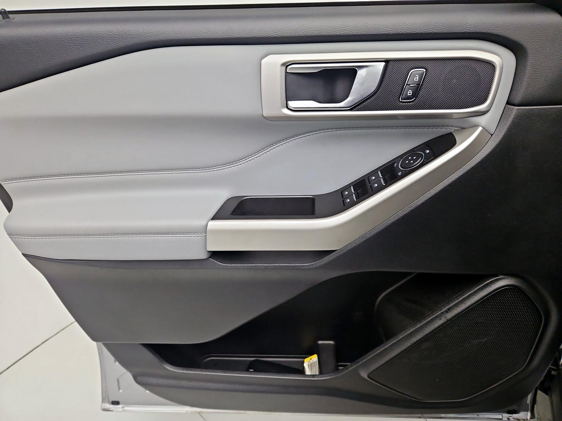 Thumbnail: 2022 Ford Explorer - 12