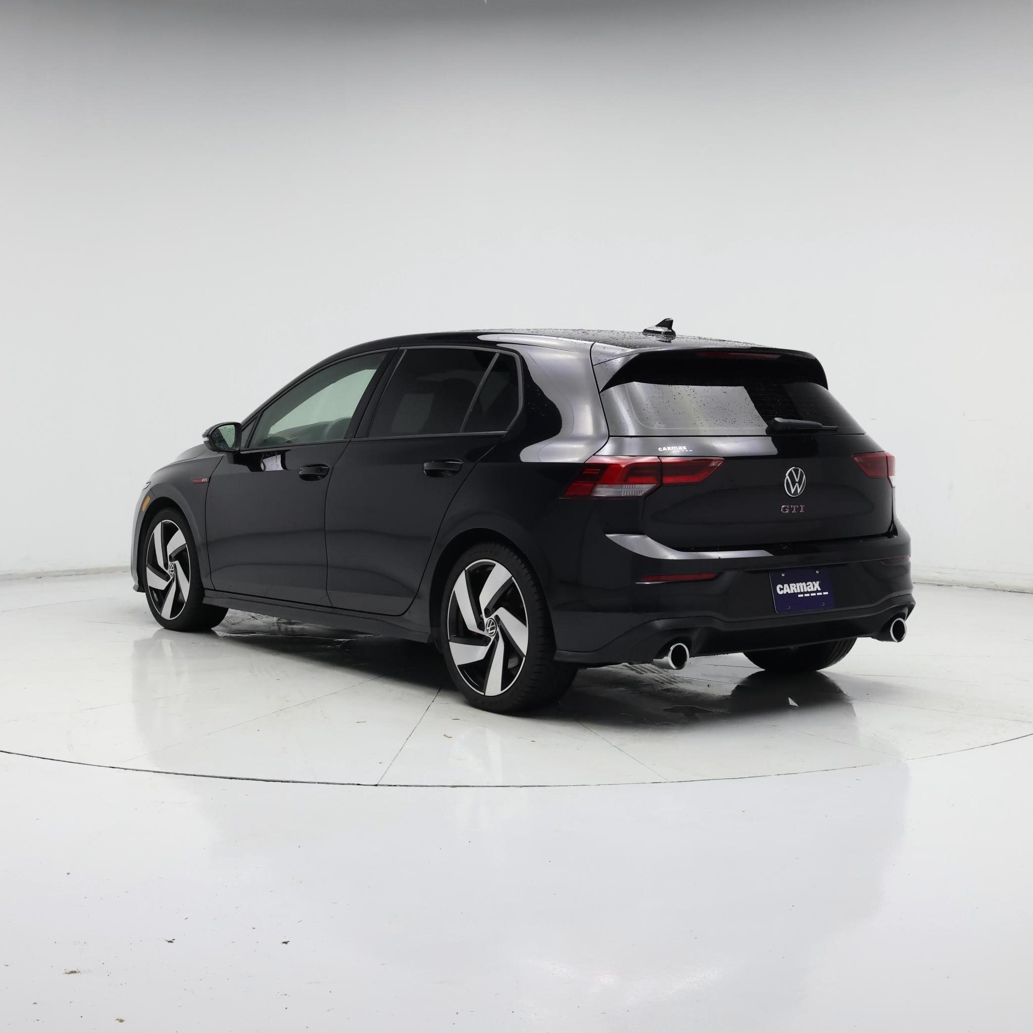 Thumbnail: 2023 Volkswagen Golf - 2