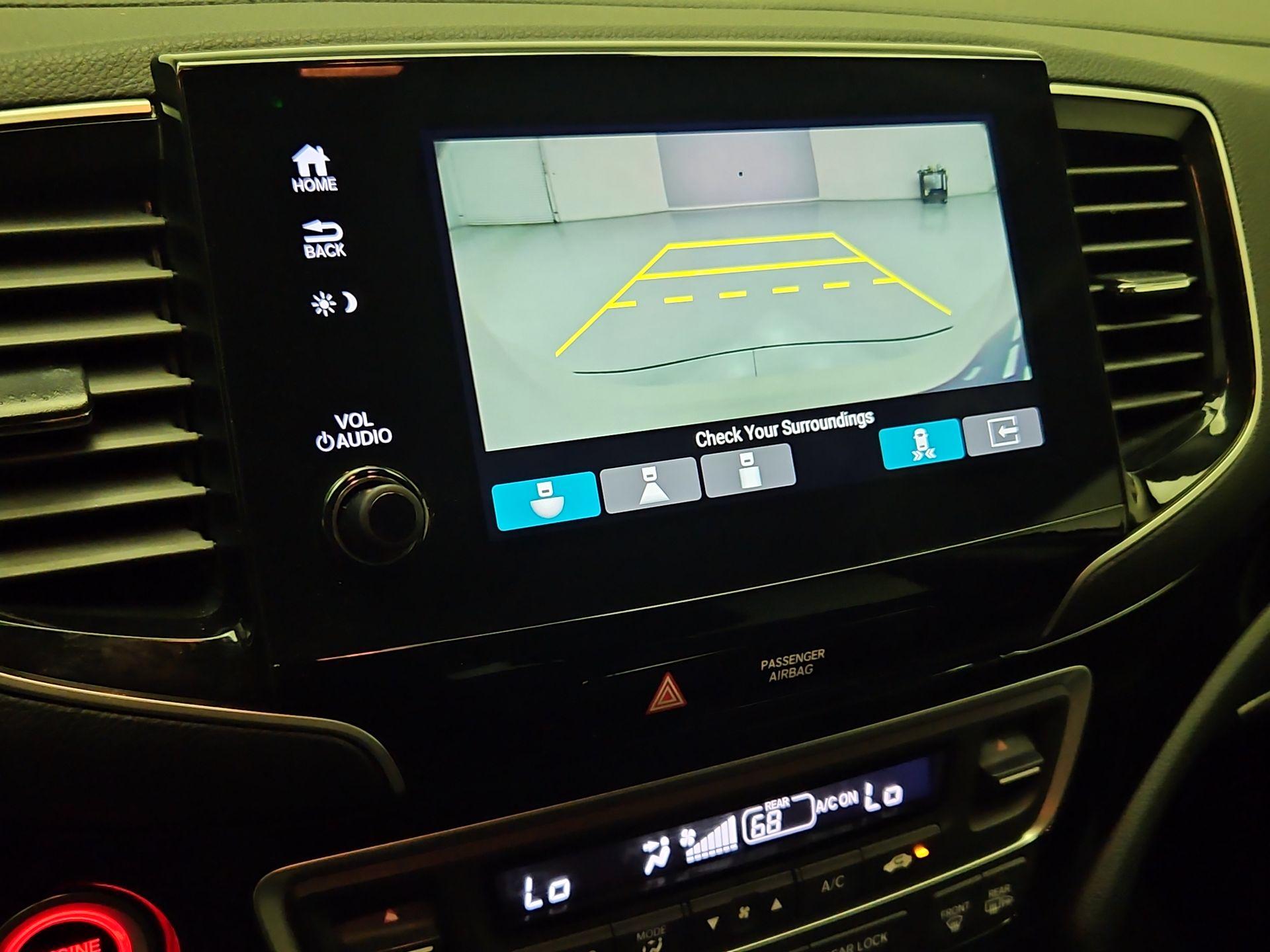 Thumbnail: 2019 Honda Pilot - 15
