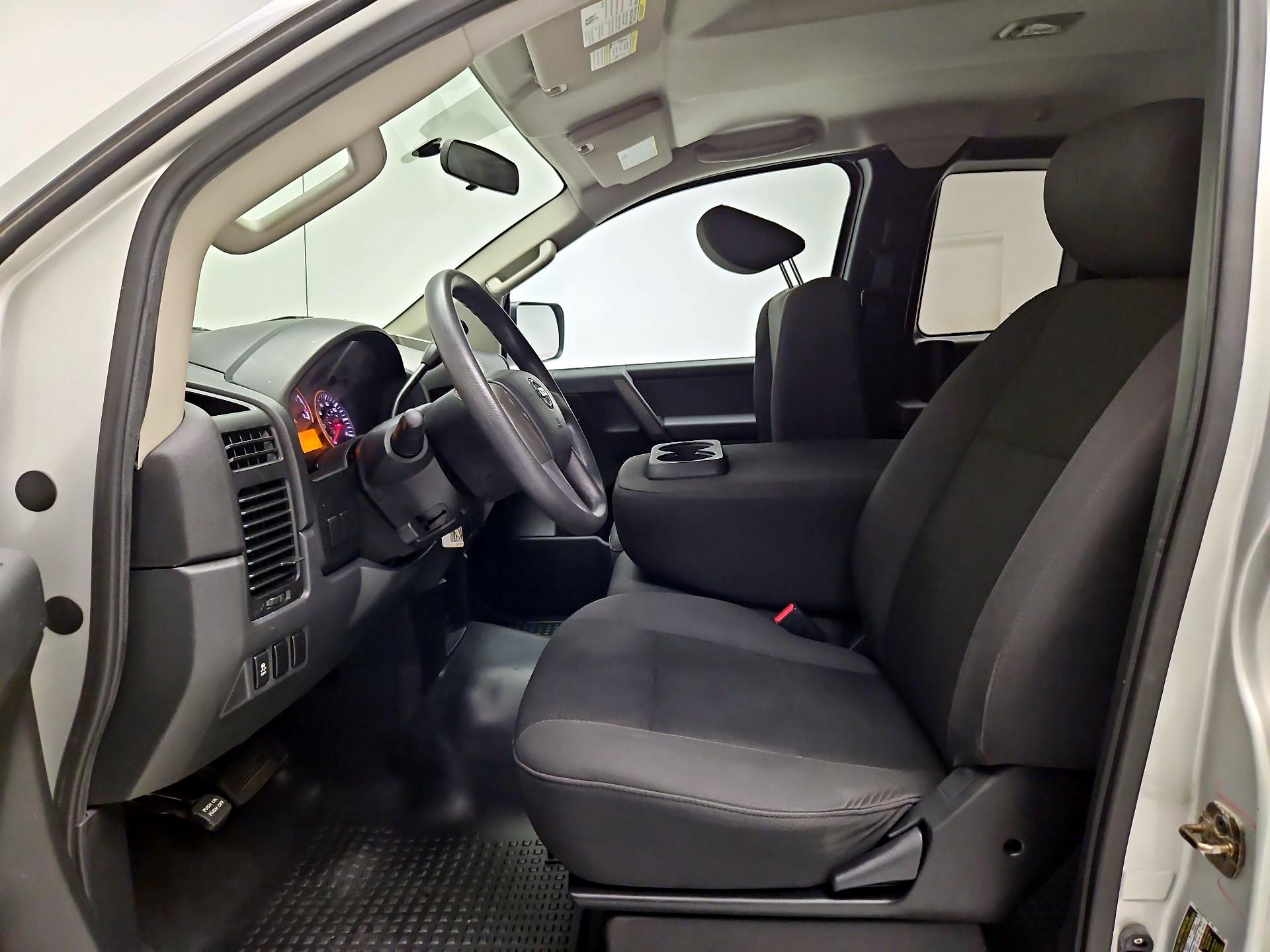 Thumbnail: 2013 Nissan Titan - 11