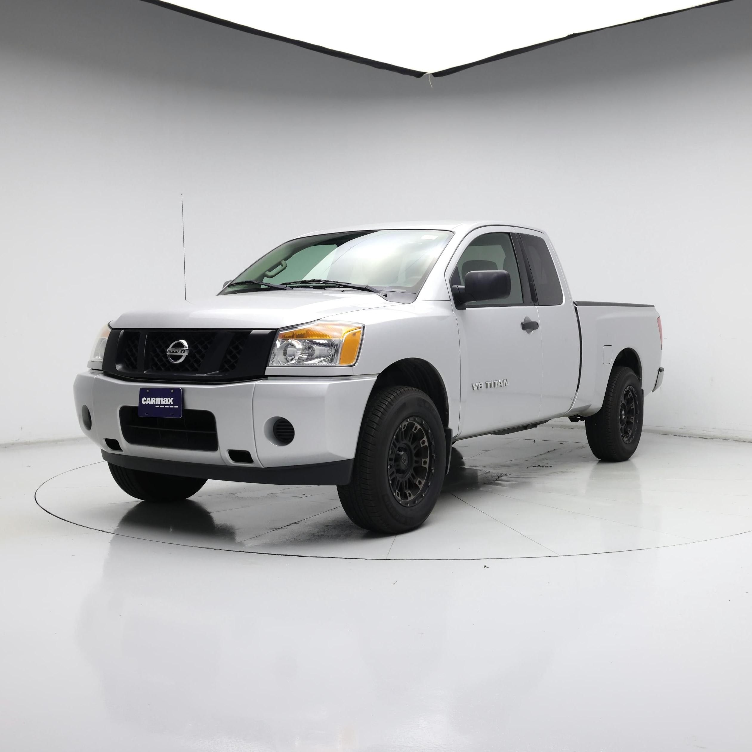 Thumbnail: 2013 Nissan Titan - 4