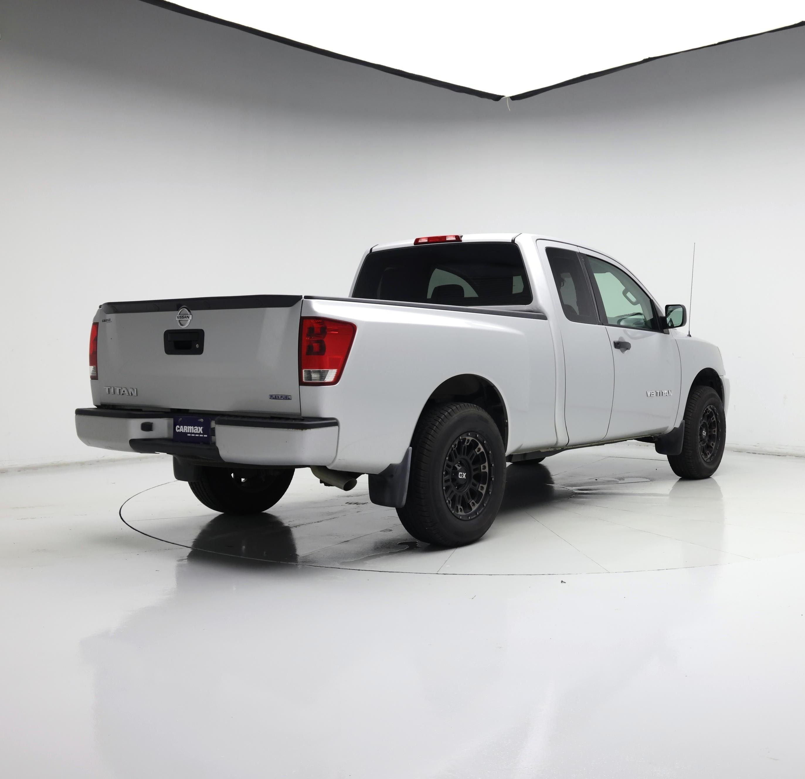 Thumbnail: 2013 Nissan Titan - 8