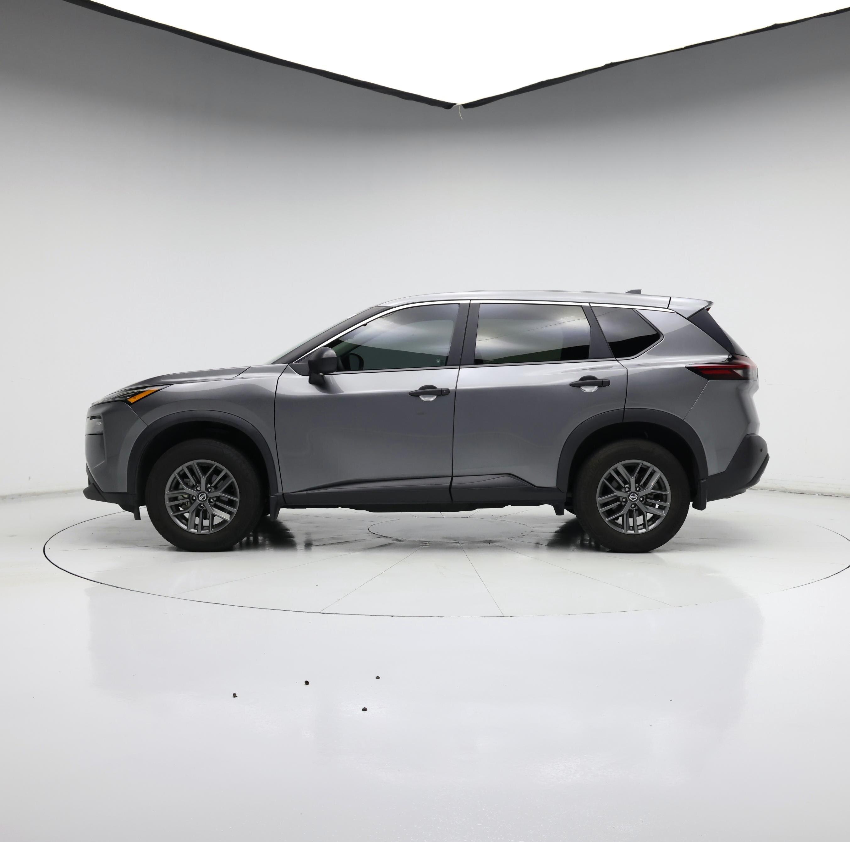 Thumbnail: 2021 Nissan Rogue - 3