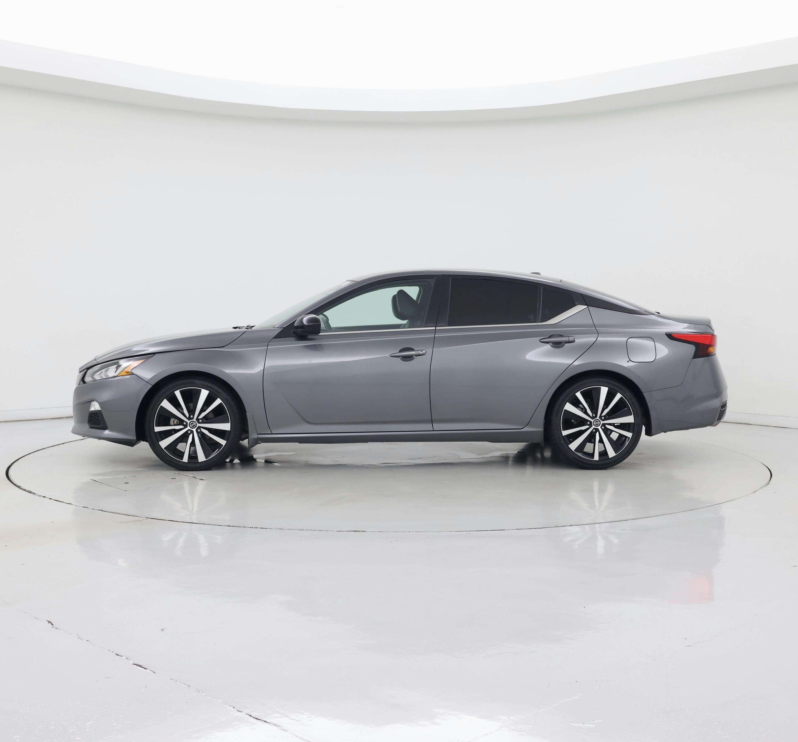 Thumbnail: 2022 Nissan Altima - 3