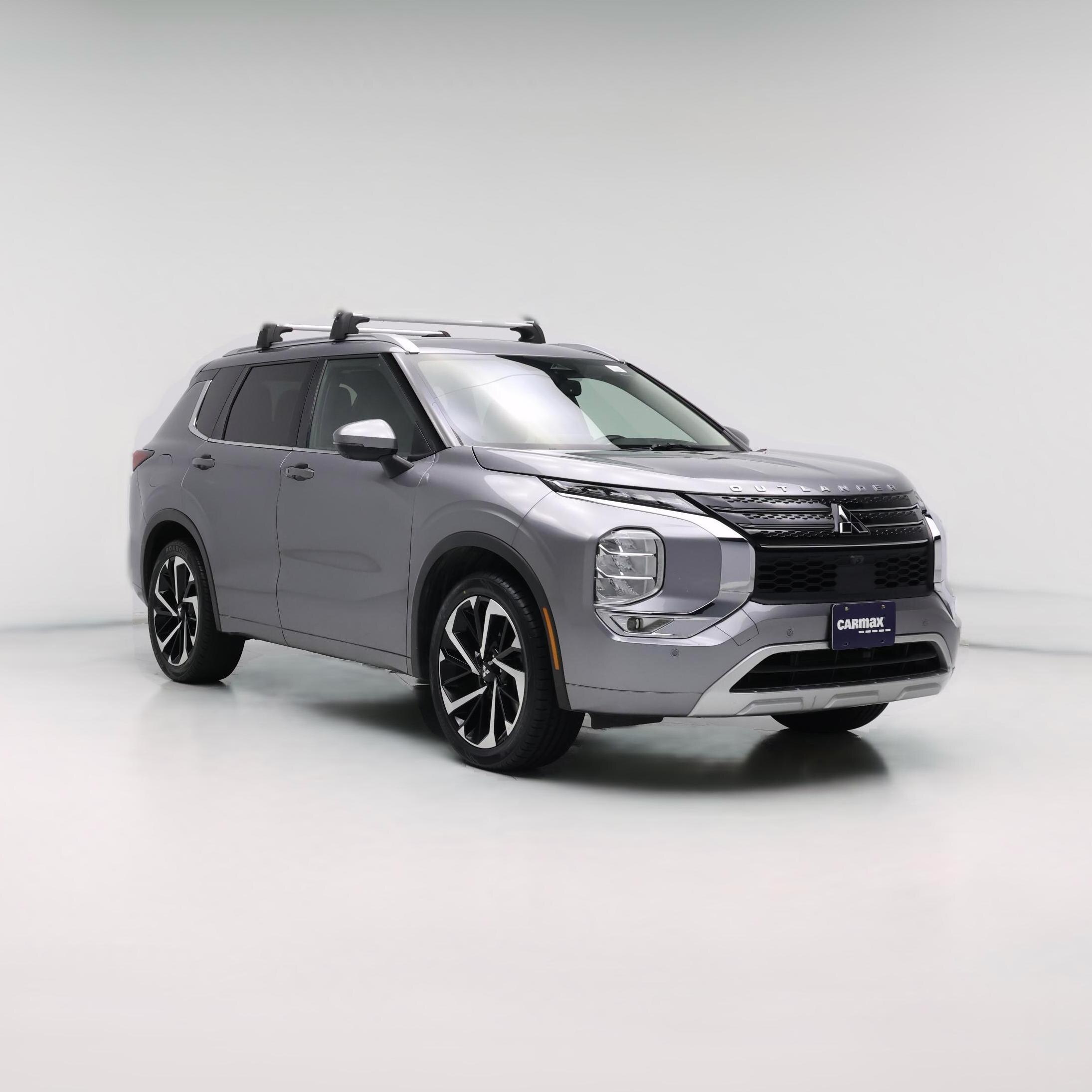 Thumbnail: 2022 Mitsubishi Outlander - 1