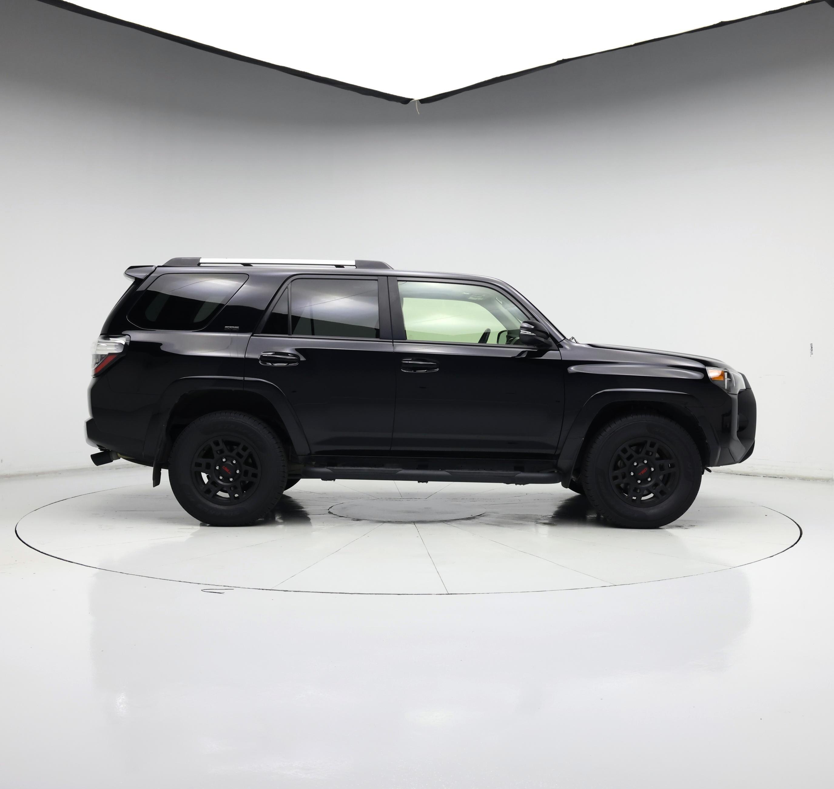 Thumbnail: 2023 Toyota 4Runner - 7