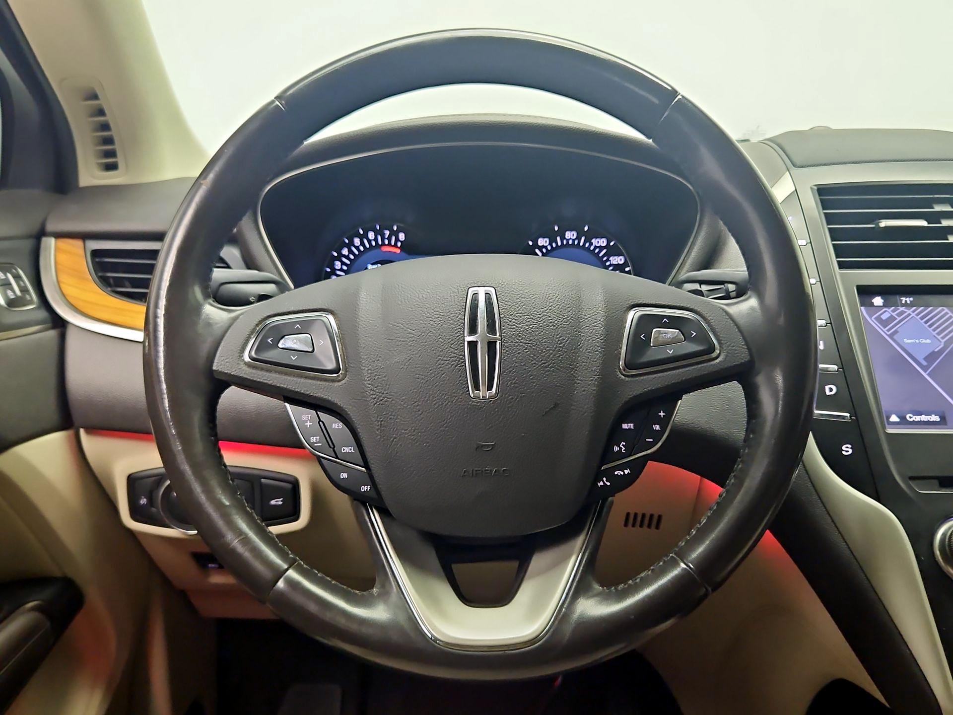 Thumbnail: 2019 Lincoln MKC - 10