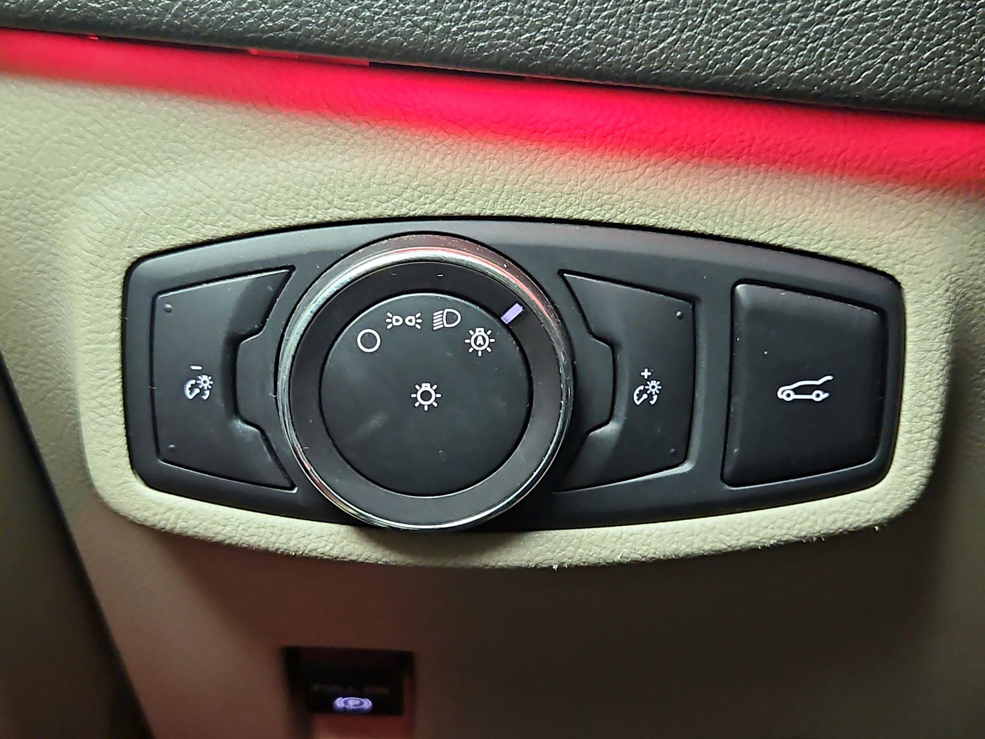 Thumbnail: 2019 Lincoln MKC - 13