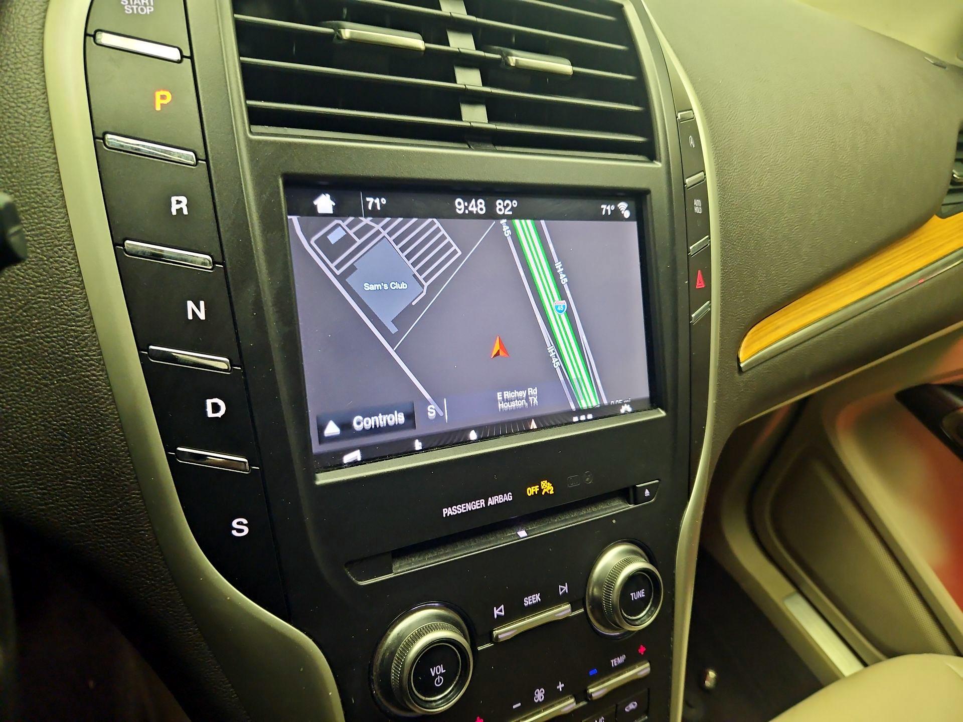 Thumbnail: 2019 Lincoln MKC - 14