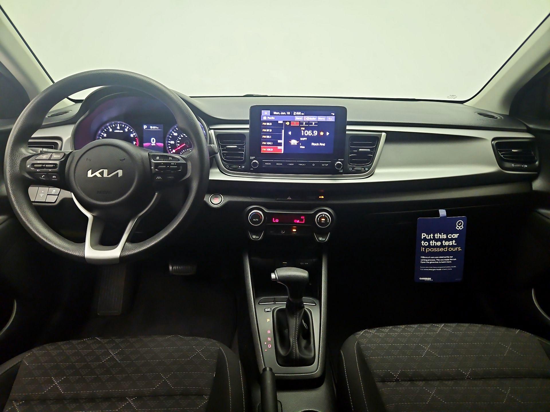 Thumbnail: 2023 Kia Rio - 9