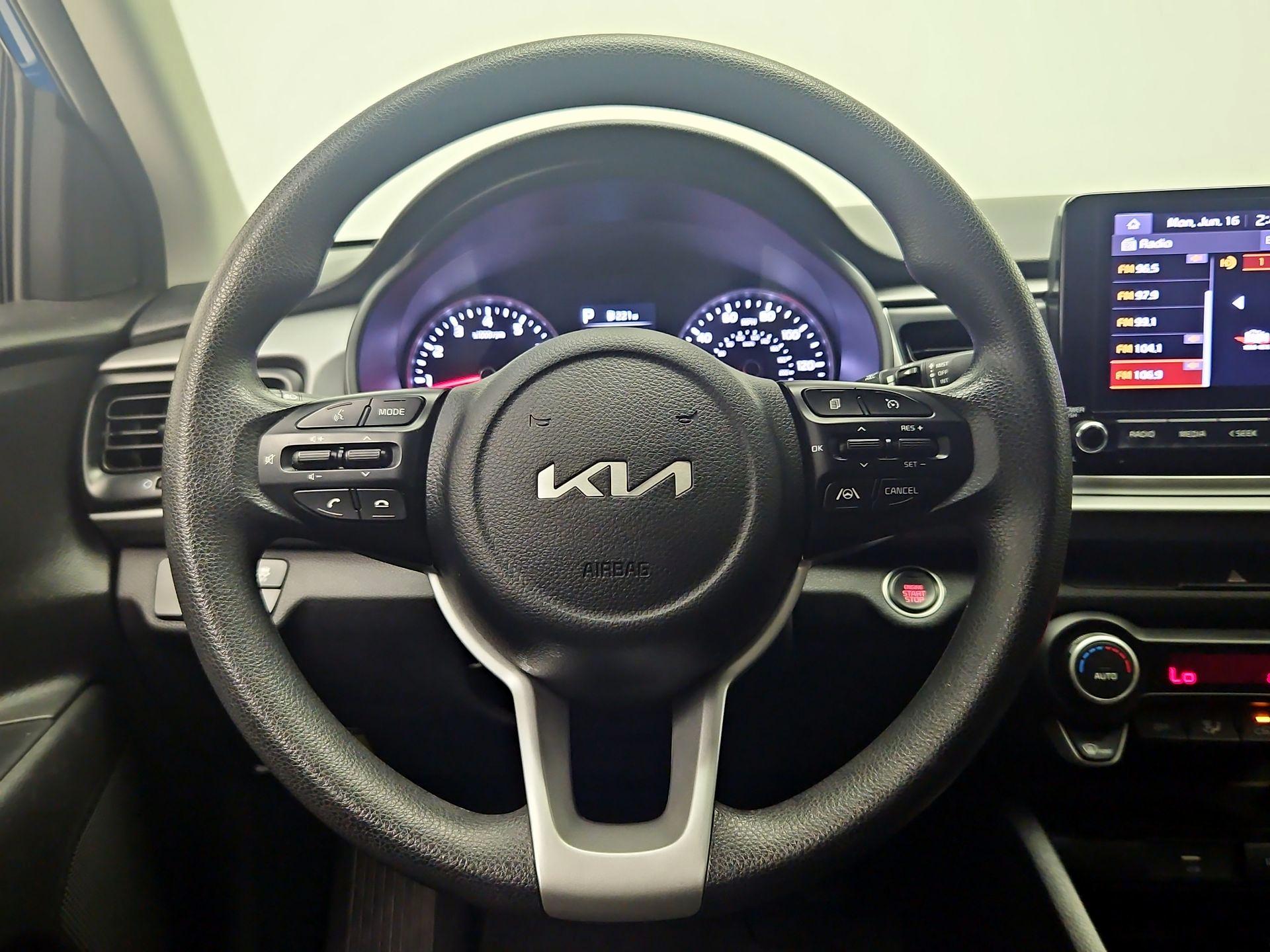 Thumbnail: 2023 Kia Rio - 10