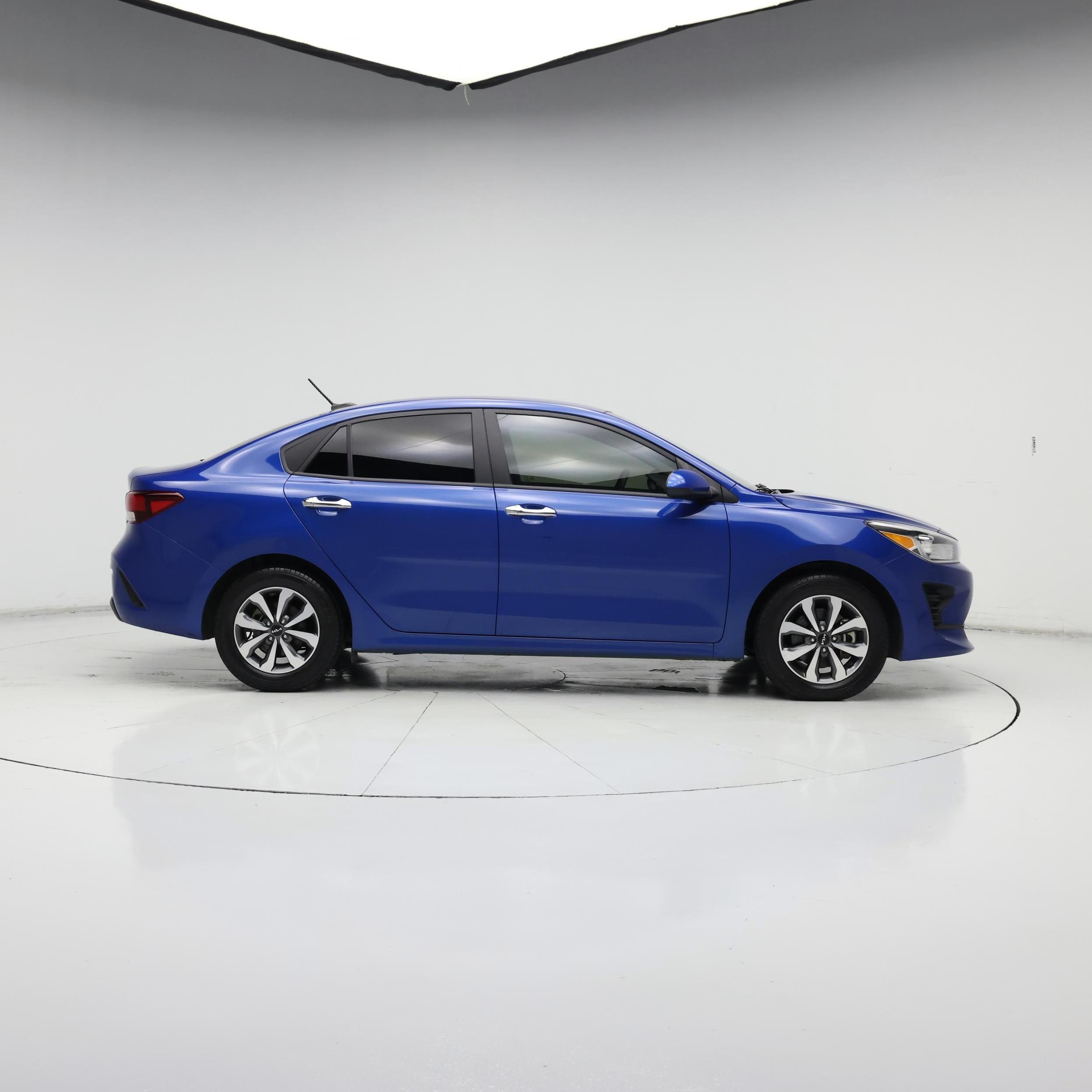Thumbnail: 2023 Kia Rio - 7