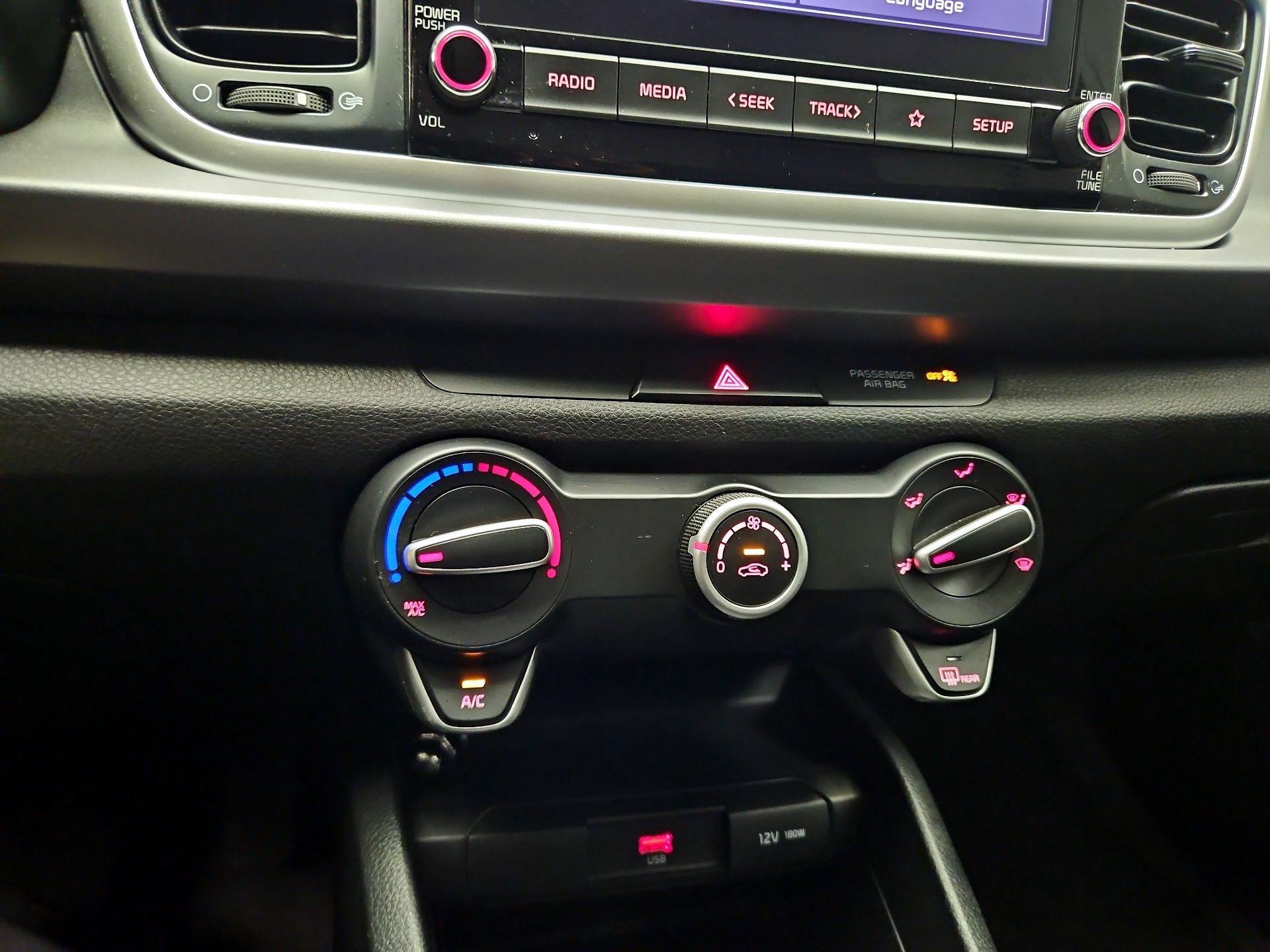 Thumbnail: 2023 Kia Rio - 15