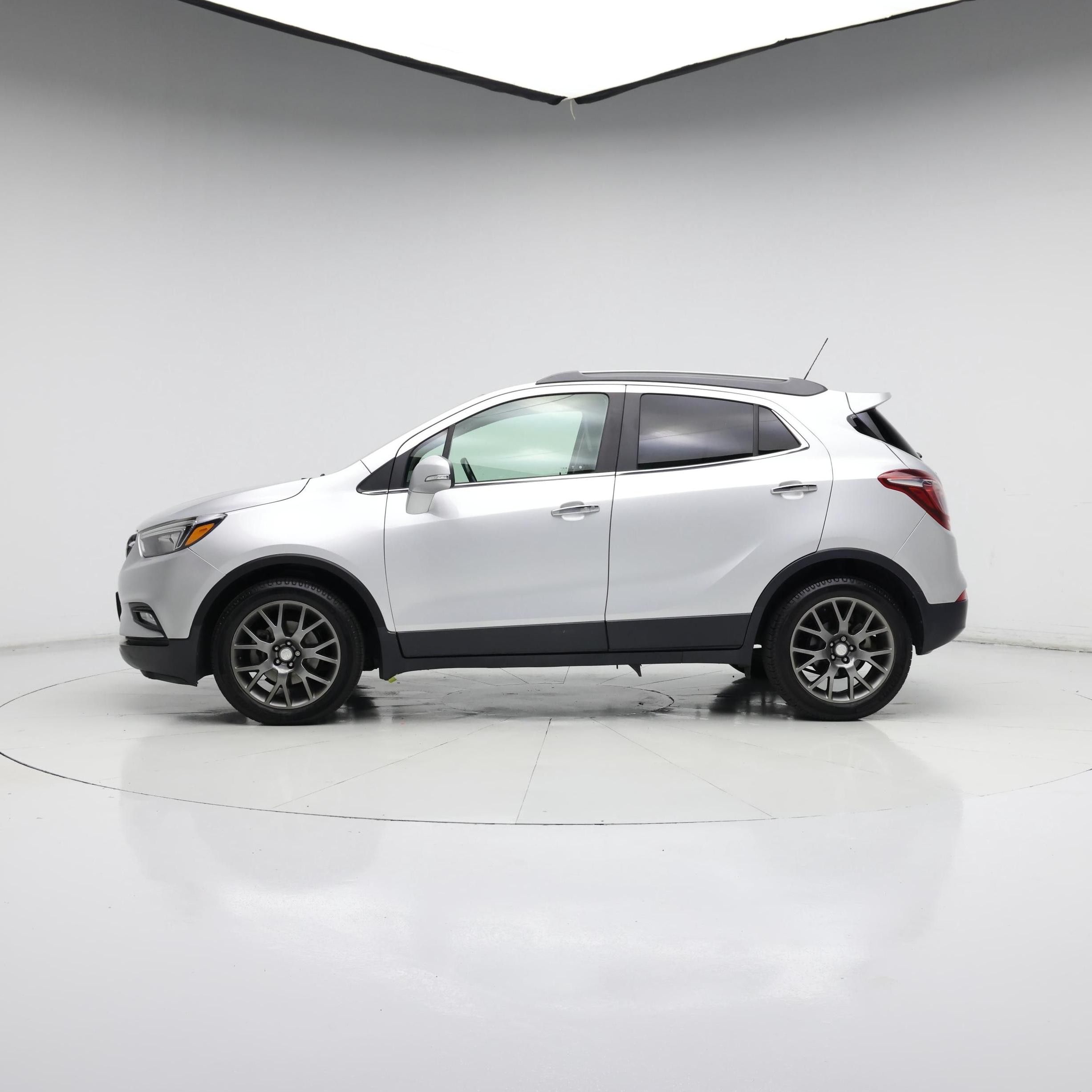 Thumbnail: 2019 Buick Encore - 3