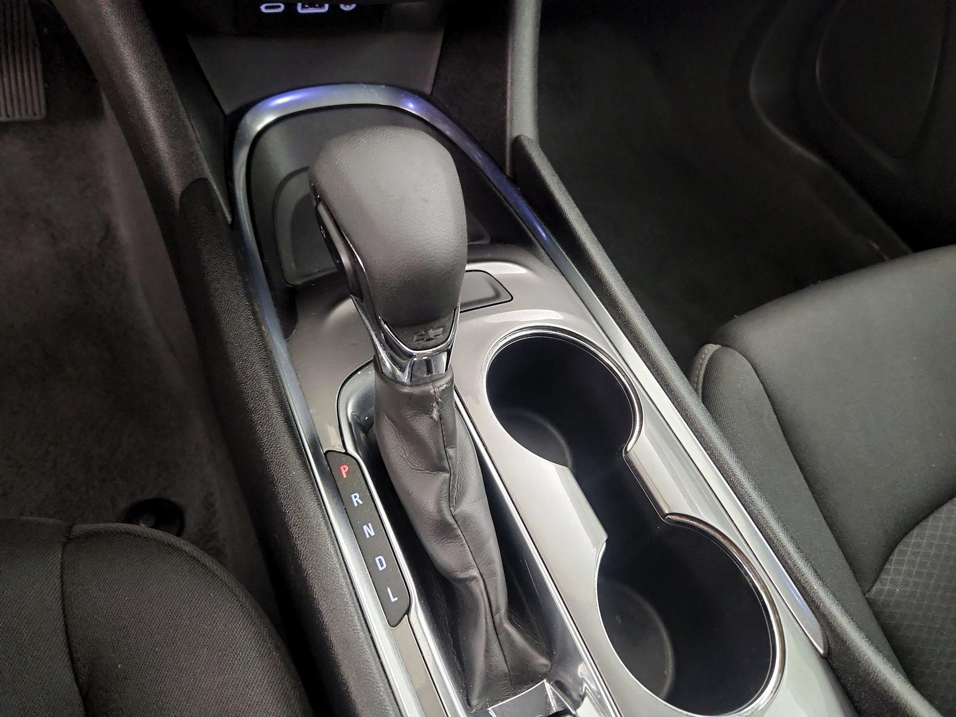 Thumbnail: 2023 Chevrolet Malibu - 17