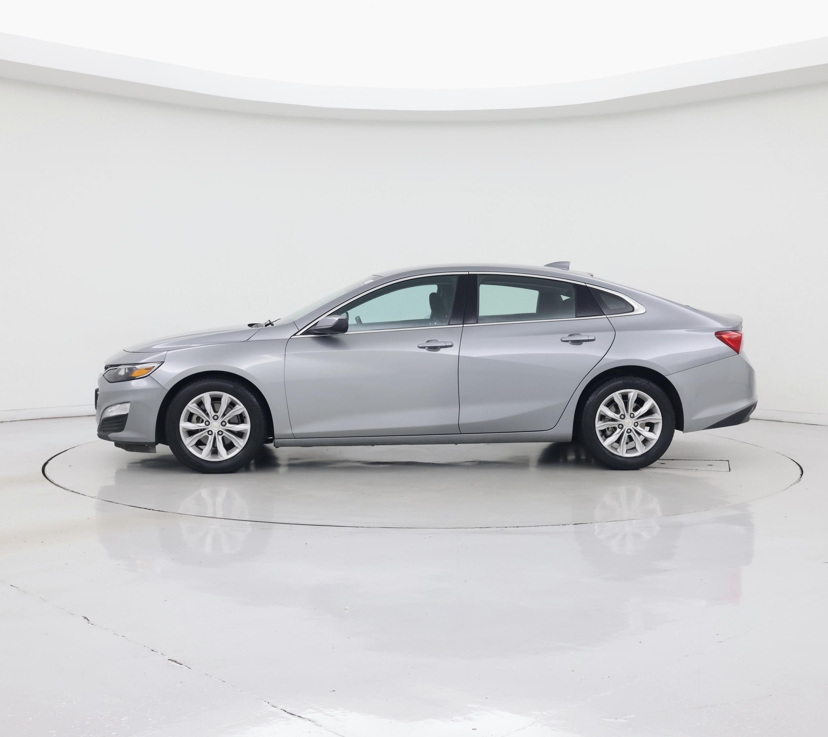 Thumbnail: 2023 Chevrolet Malibu - 3