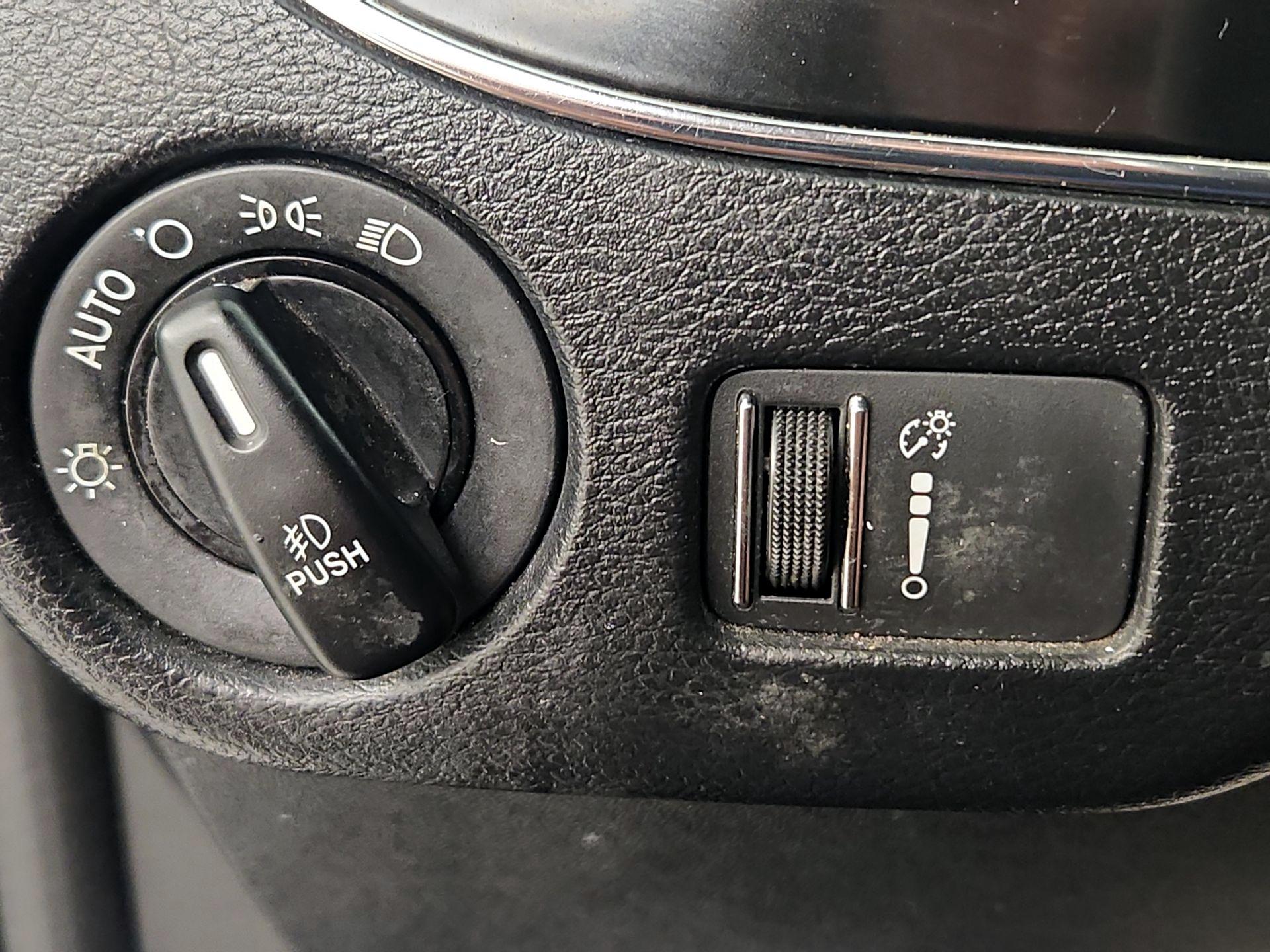 Thumbnail: 2020 Dodge Grand Caravan - 13