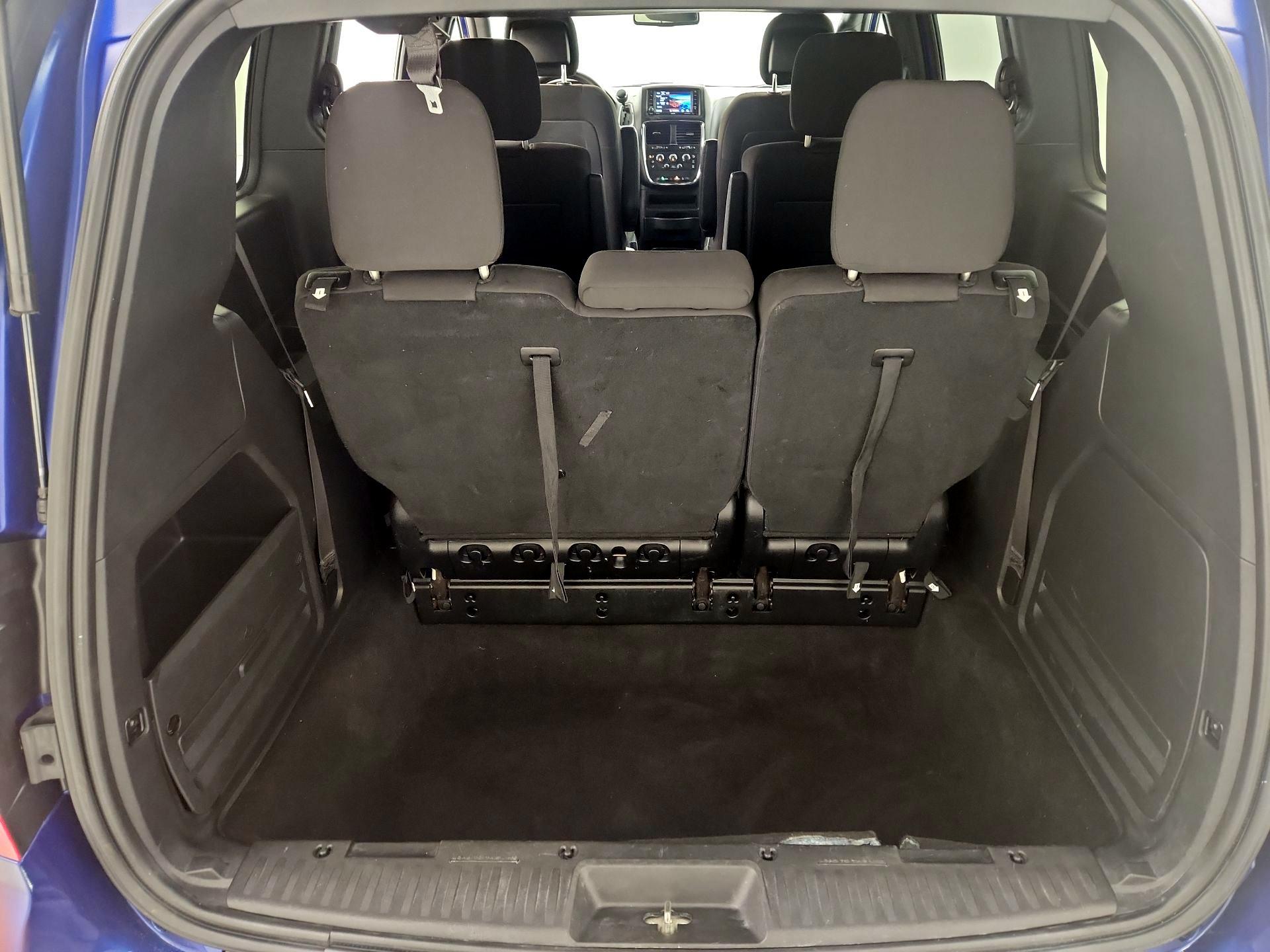 Thumbnail: 2020 Dodge Grand Caravan - 20