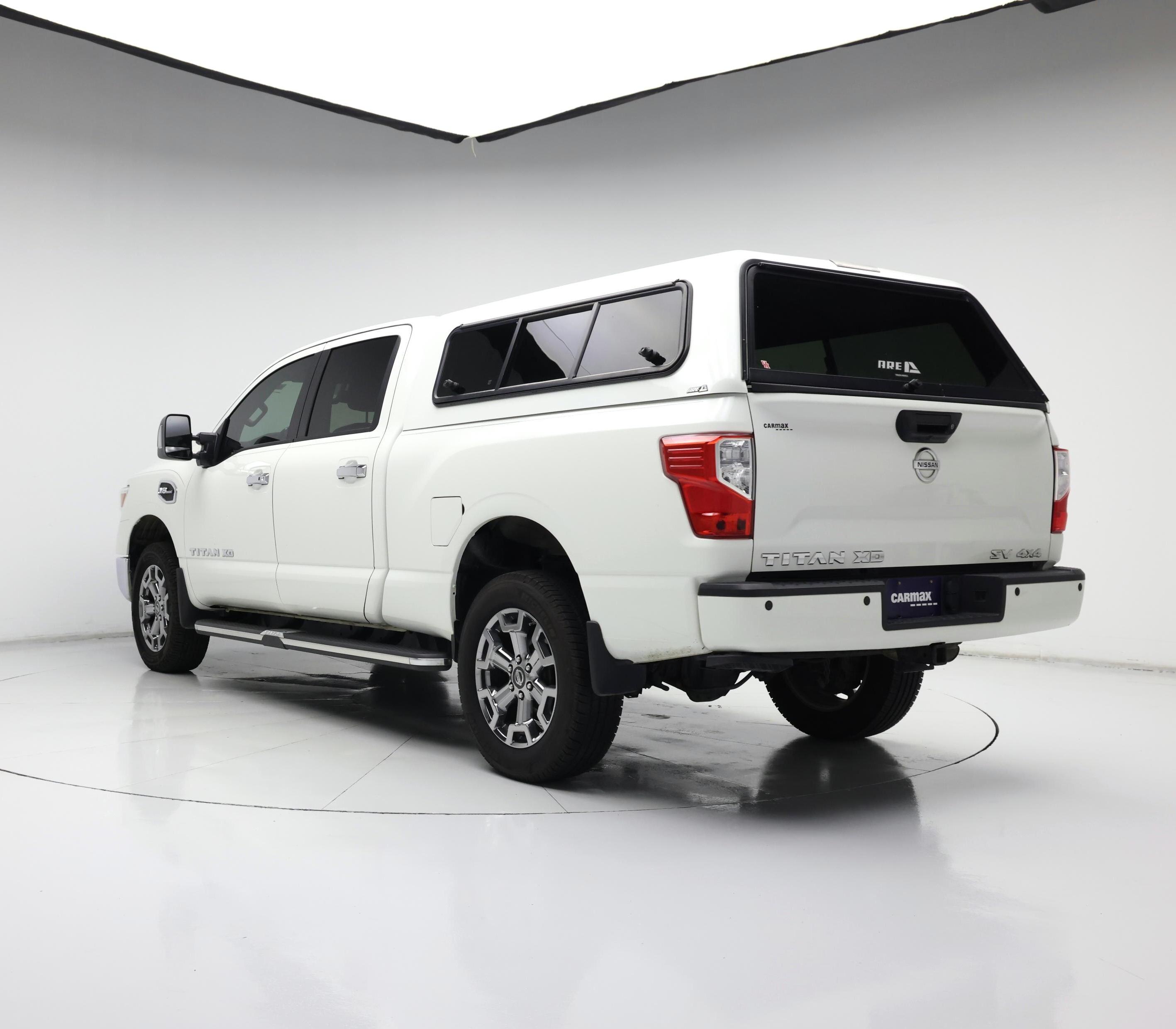 Thumbnail: 2019 Nissan Titan - 2