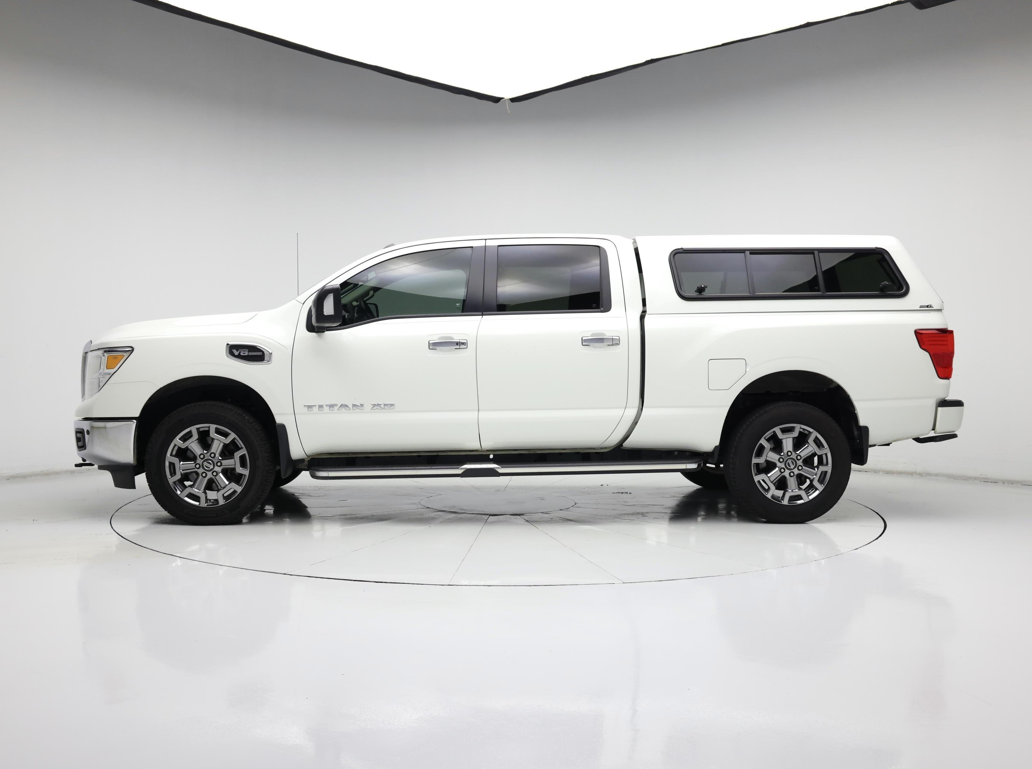 Thumbnail: 2019 Nissan Titan - 3