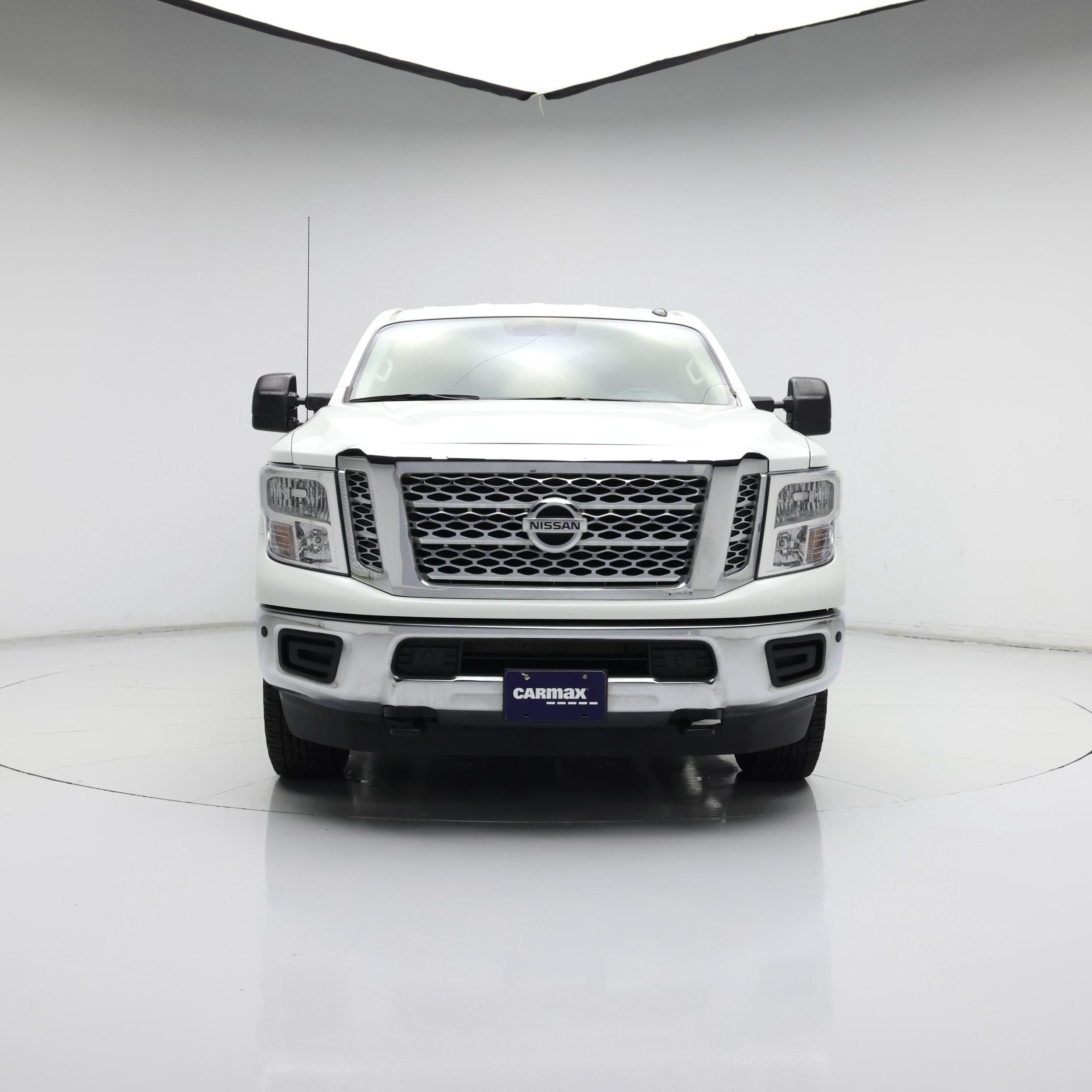 Thumbnail: 2019 Nissan Titan - 5