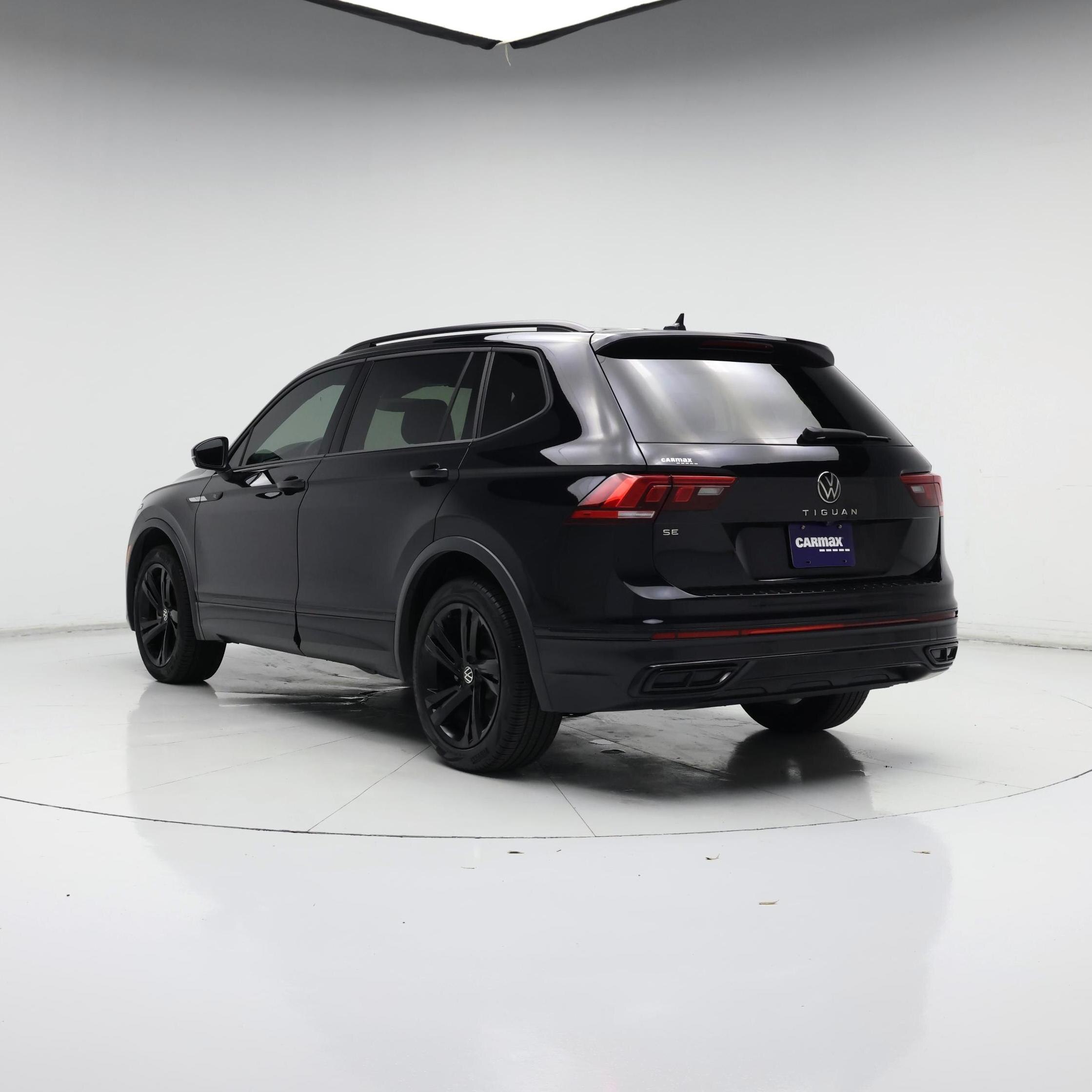 Thumbnail: 2023 Volkswagen Tiguan - 2