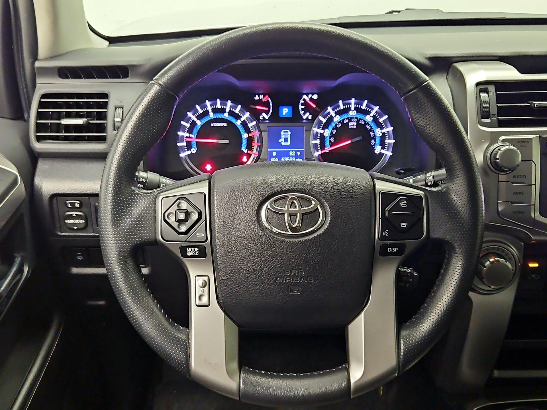 Thumbnail: 2016 Toyota 4Runner - 10