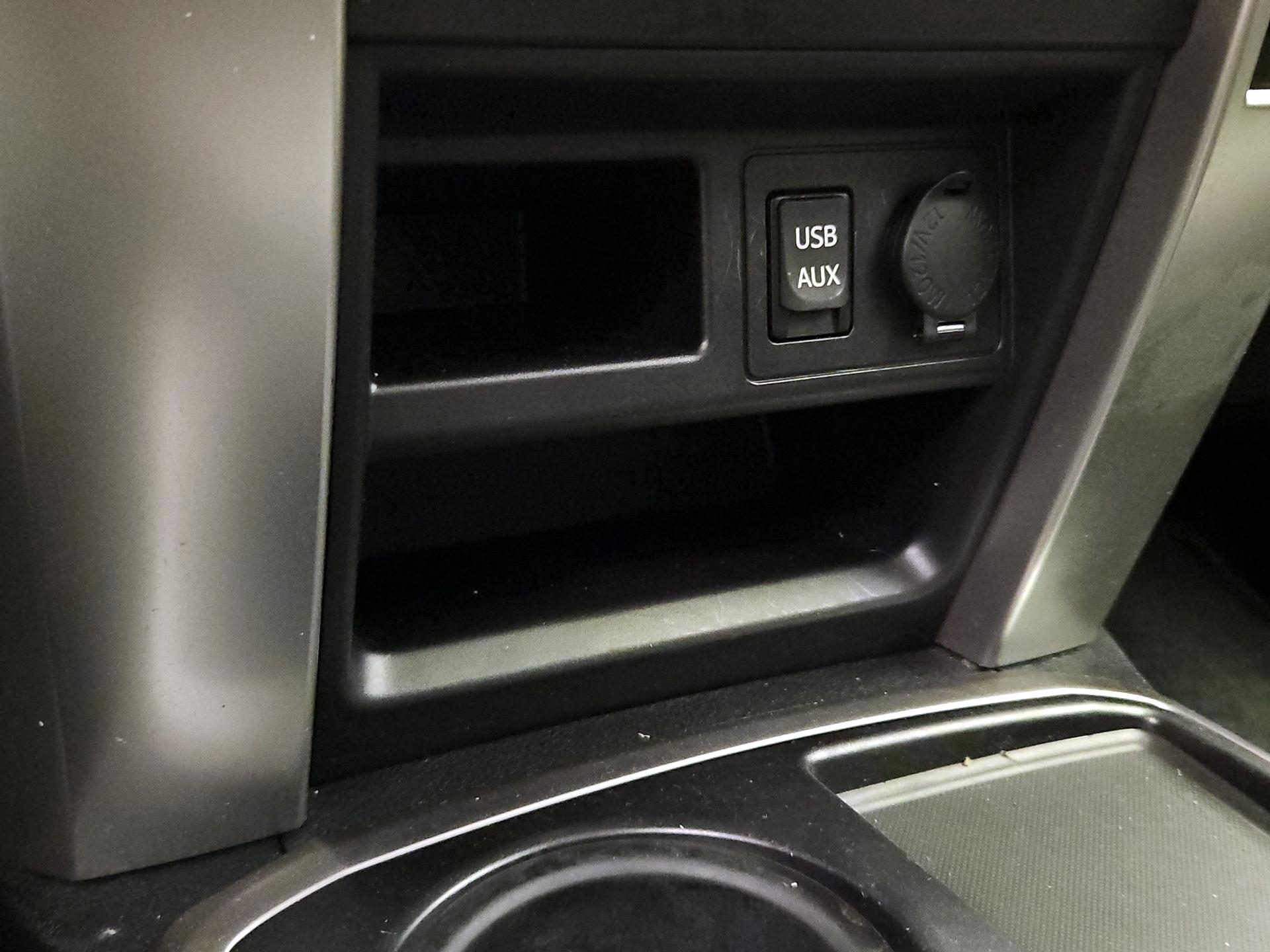 Thumbnail: 2016 Toyota 4Runner - 19