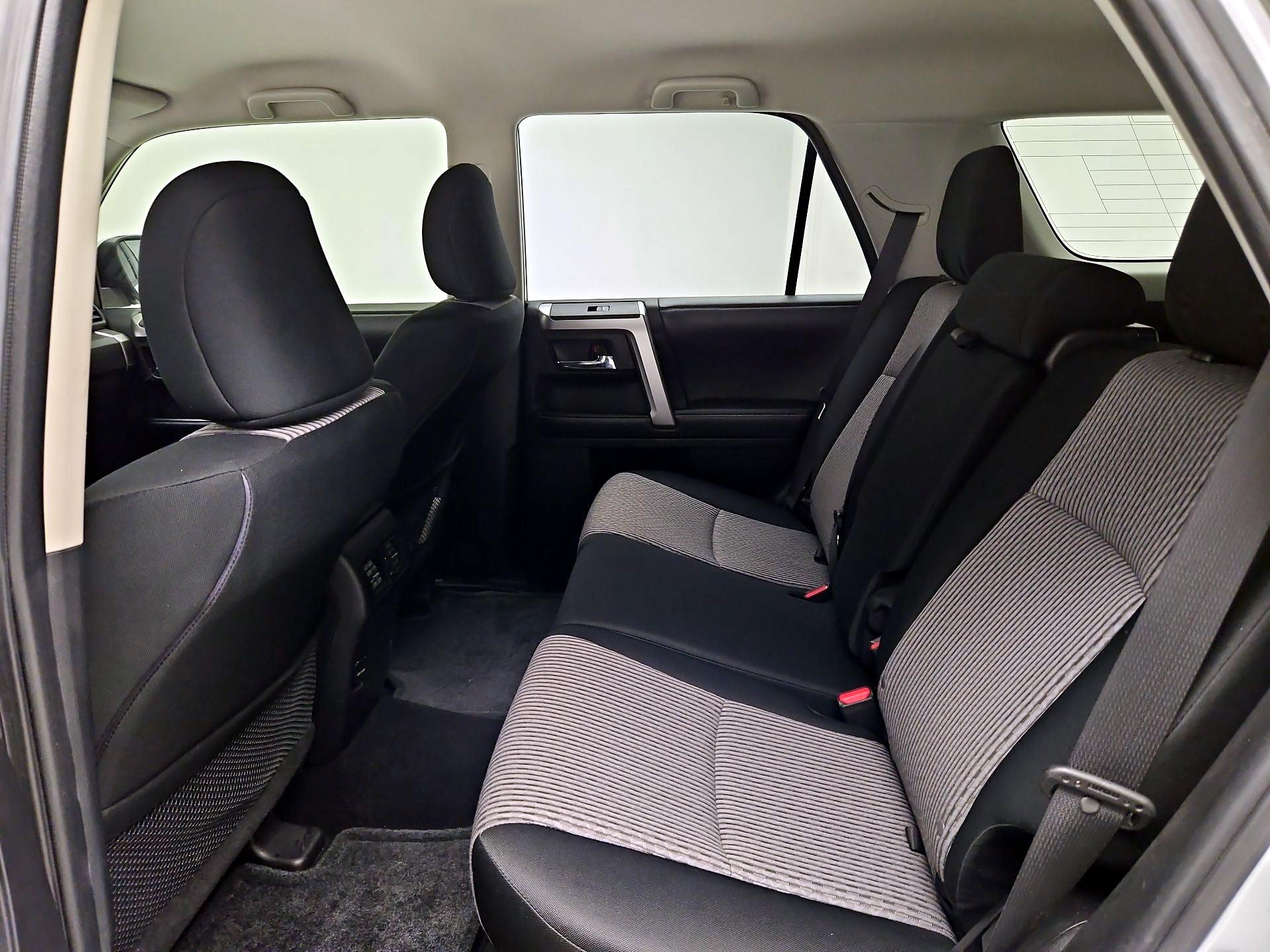 Thumbnail: 2016 Toyota 4Runner - 20